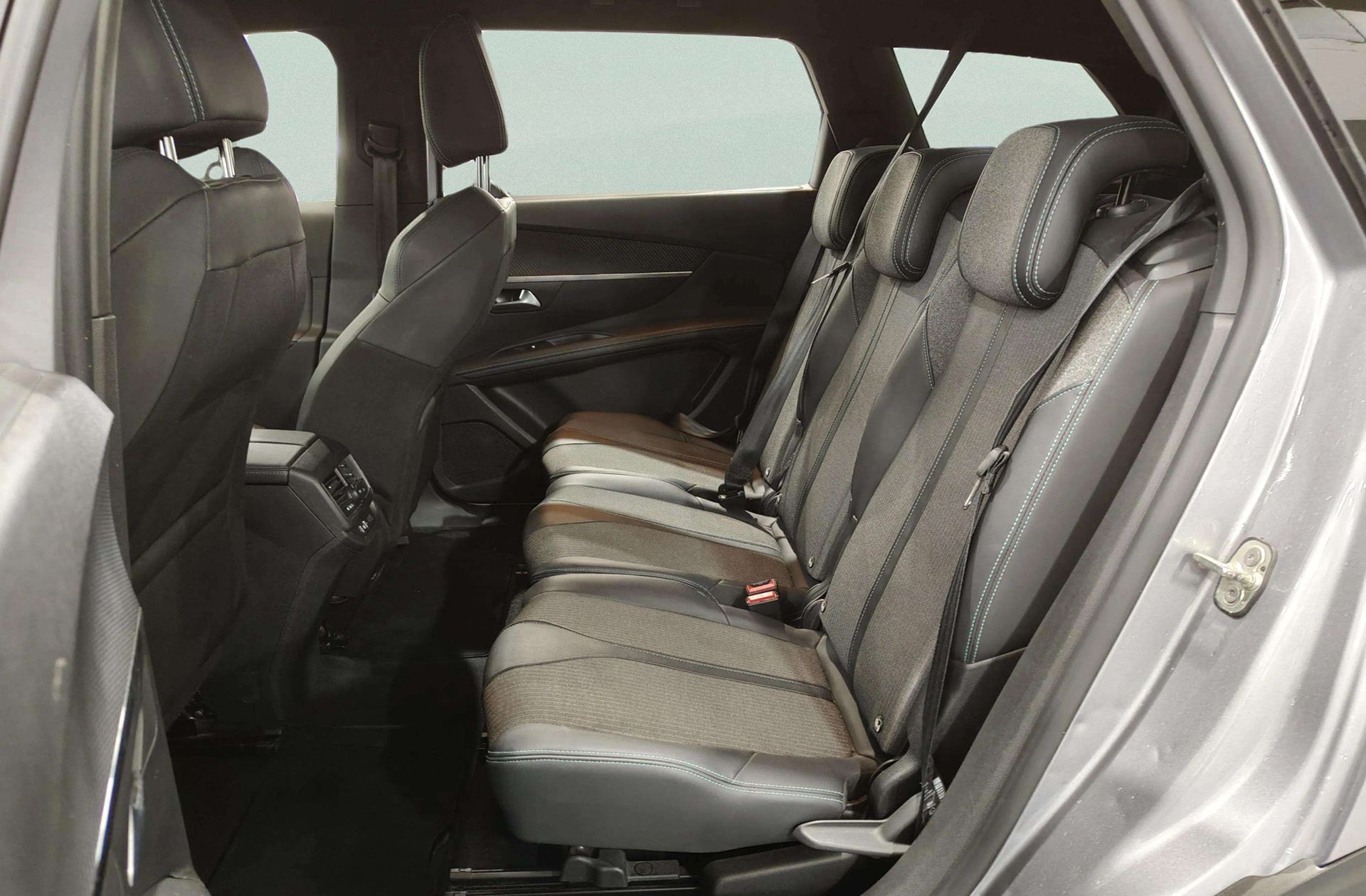 Peugeot 5008 1.2 Allure Pack eDCS6 7 plazas - foto 14