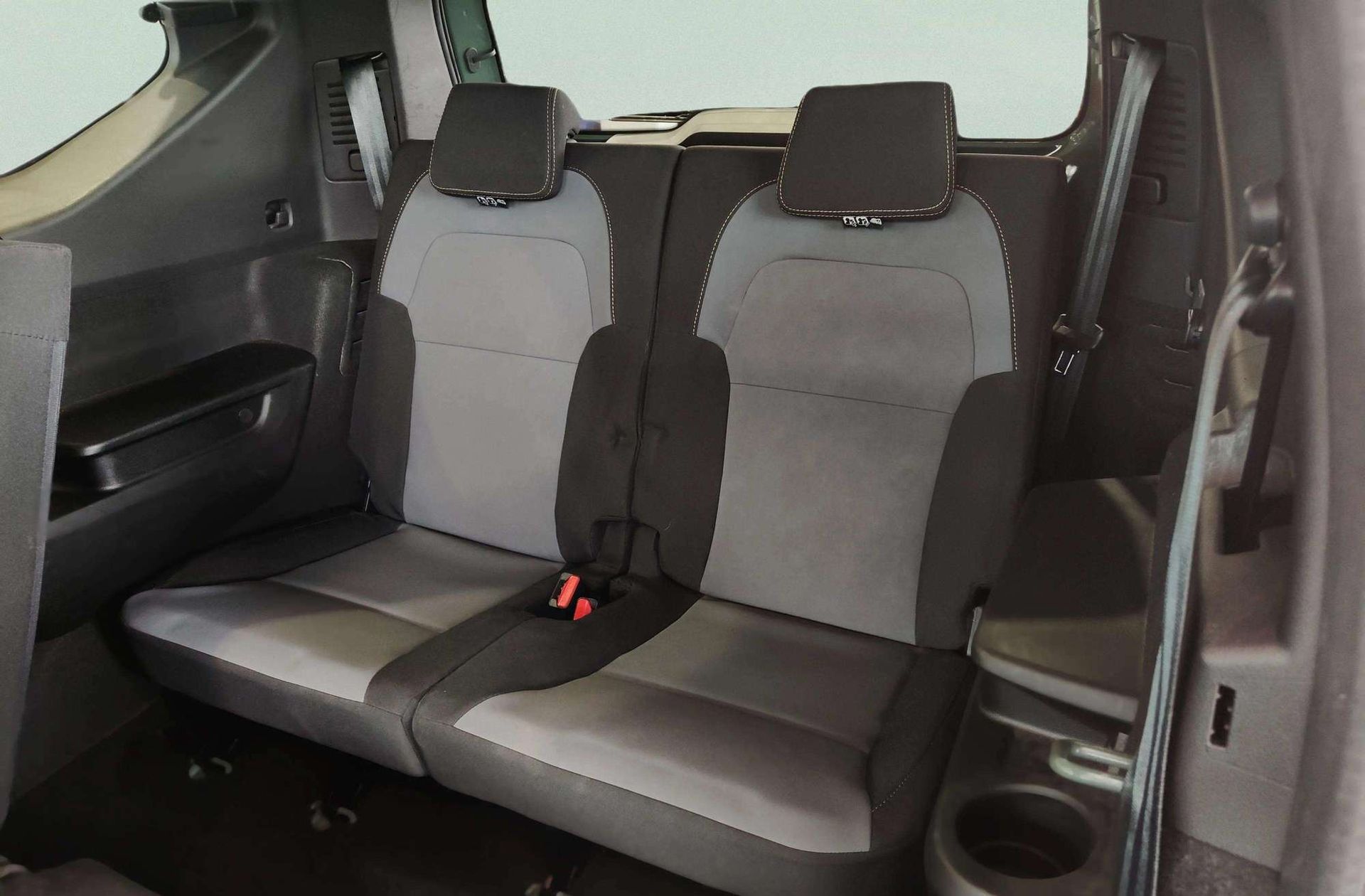Dacia Jogger Extreme Hybrid 7 plazas - foto 14