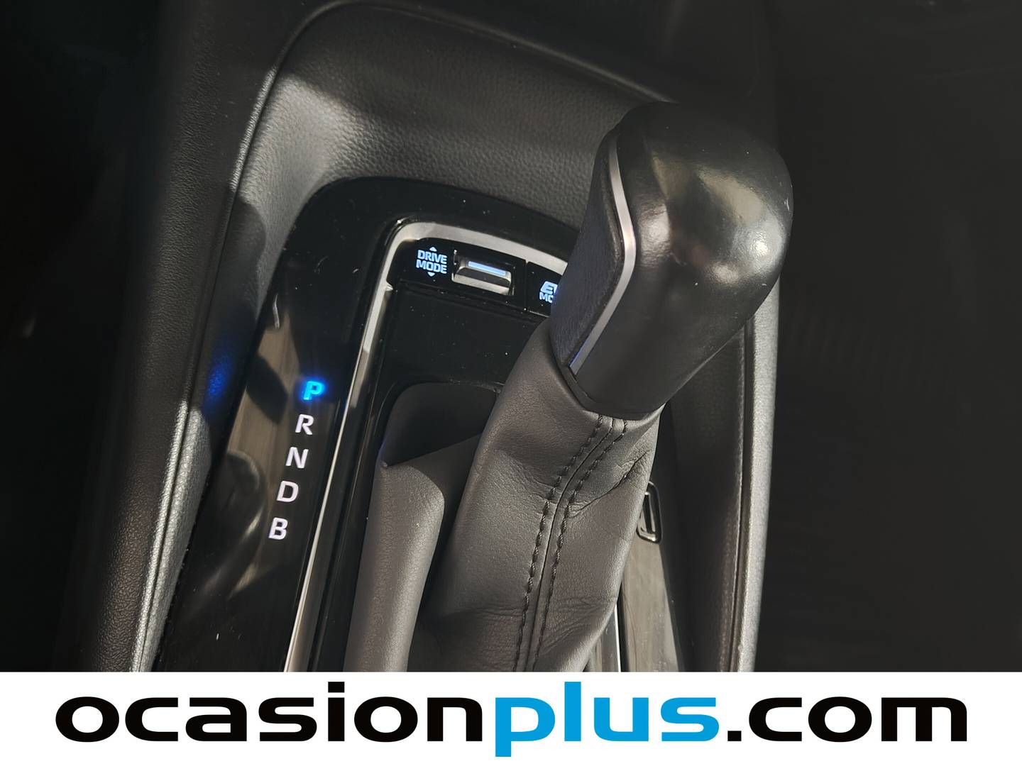 Toyota Corolla Toyota Corolla 1.8 125 Híbrido Active Tech E-CVT 90 kW (122 CV) de segunda mano