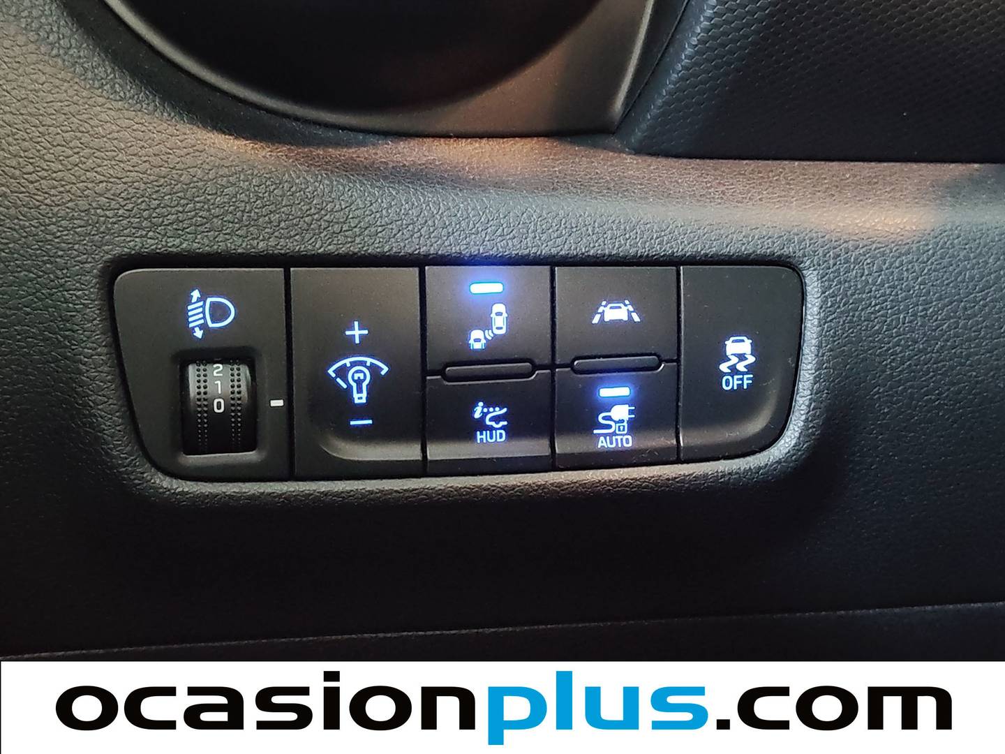 Foto Hyundai Kona Hyundai Kona 150kW EV Tecno 2C  (204 CV)