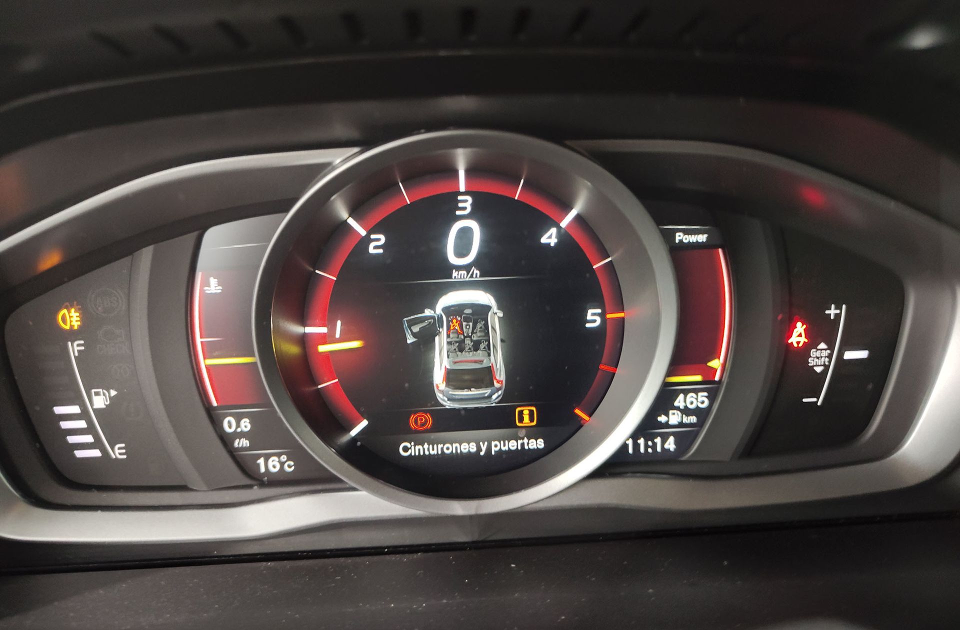 Volvo XC60 D3 Kinetic - foto 23