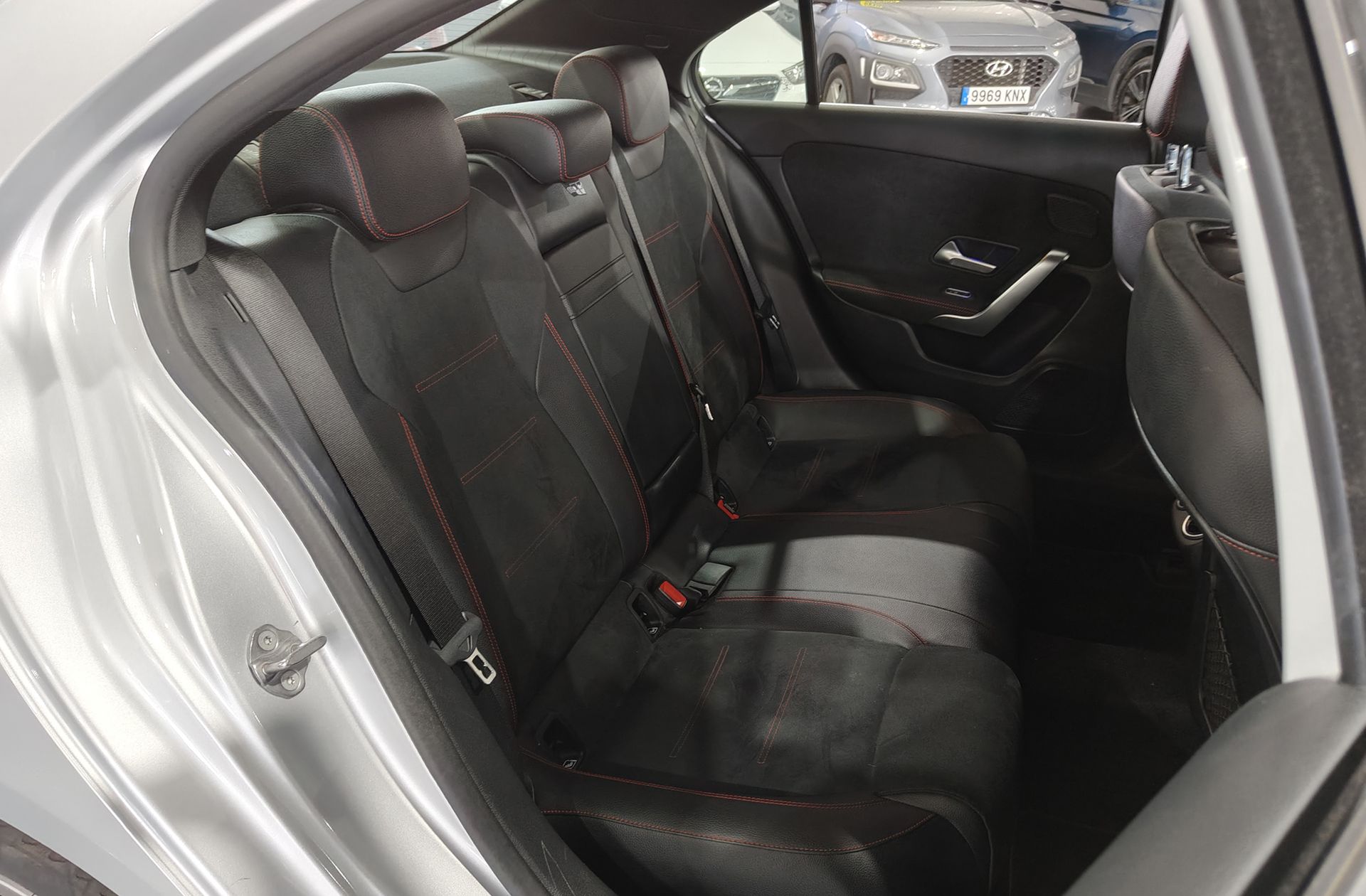 Mercedes-Benz Clase A 220 Sedán 4Matic Pack AMG - foto 20