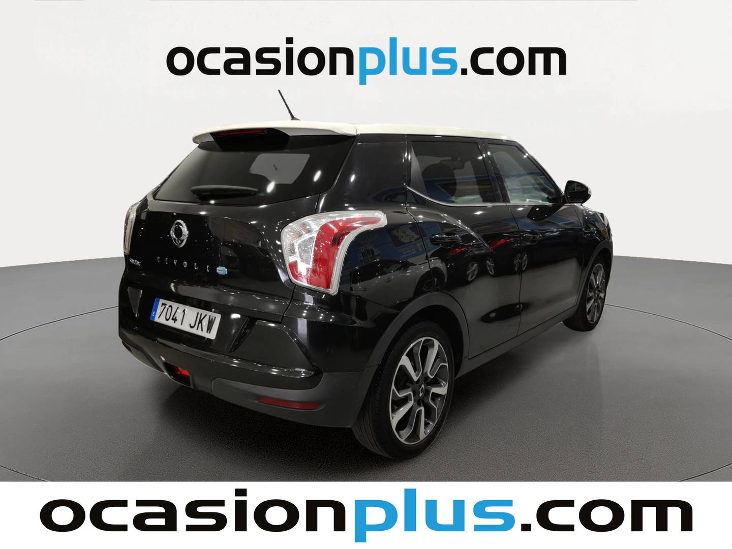 Foto trasera SsangYong Tivoli SsangYong Tivoli 1.6 D16T Limited Auto 4x2 (115 CV) derecha