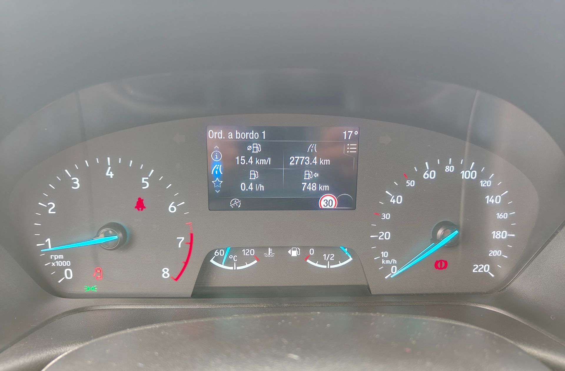 Ford Fiesta 1.0 EcoBoost MHEV ST-Line - foto 29