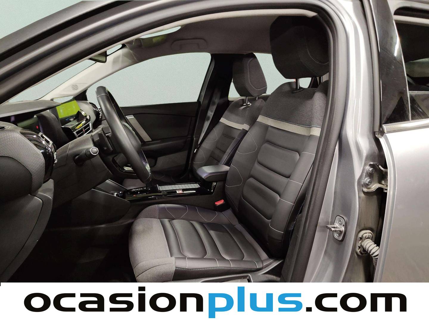 Foto asientos delanteros Citroën C4 Citroën C4 BlueHDi 130 S&S Shine EAT8 (130 CV)