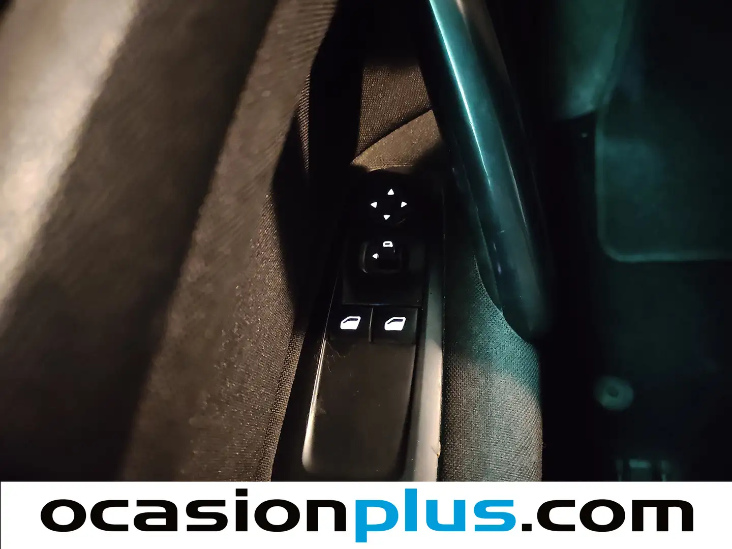 Foto Peugeot 308 Peugeot 308 BlueHDi 100 Access (100 CV)