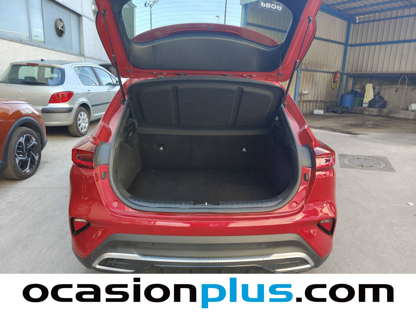 Fotos maletero KIA XCeed KIA XCeed 1.0 T-GDi Drive (100 CV)