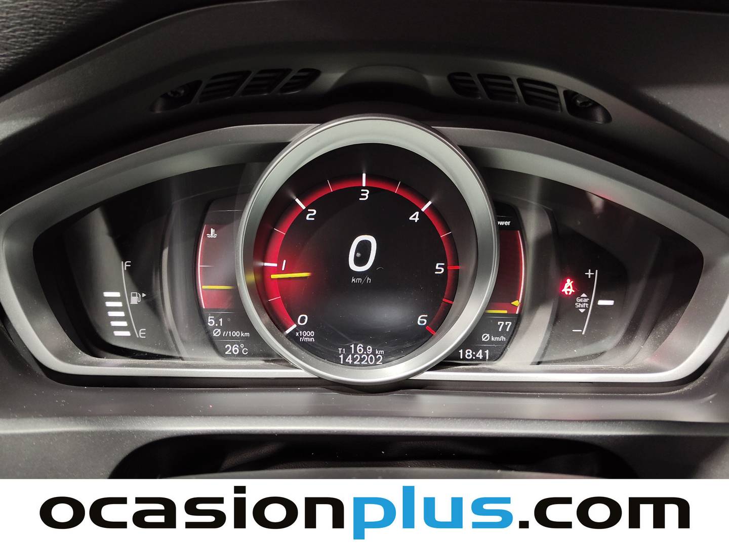 Foto Volvo V40 Volvo V40 D2 Momentum (120 CV)