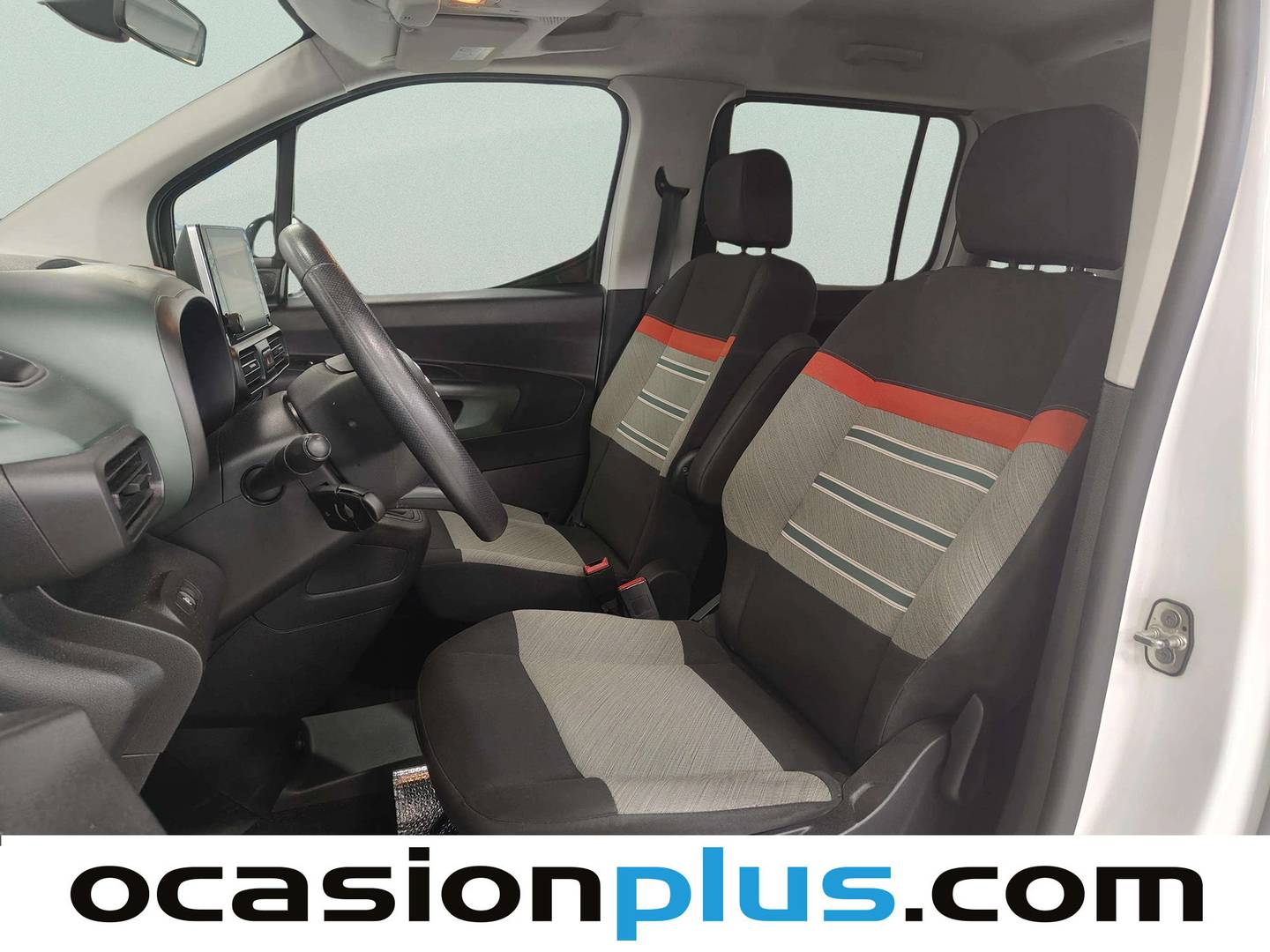 Foto asientos delanteros Citroën Berlingo Citroën Berlingo BlueHDi 100 S&S Talla M Shine (102 CV)