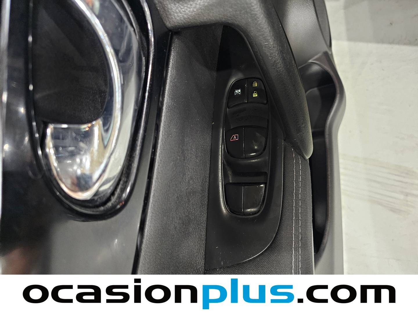 Foto Nissan QASHQAI Nissan Qashqai 1.6 dCi N-Connecta 4x2 (130 CV)