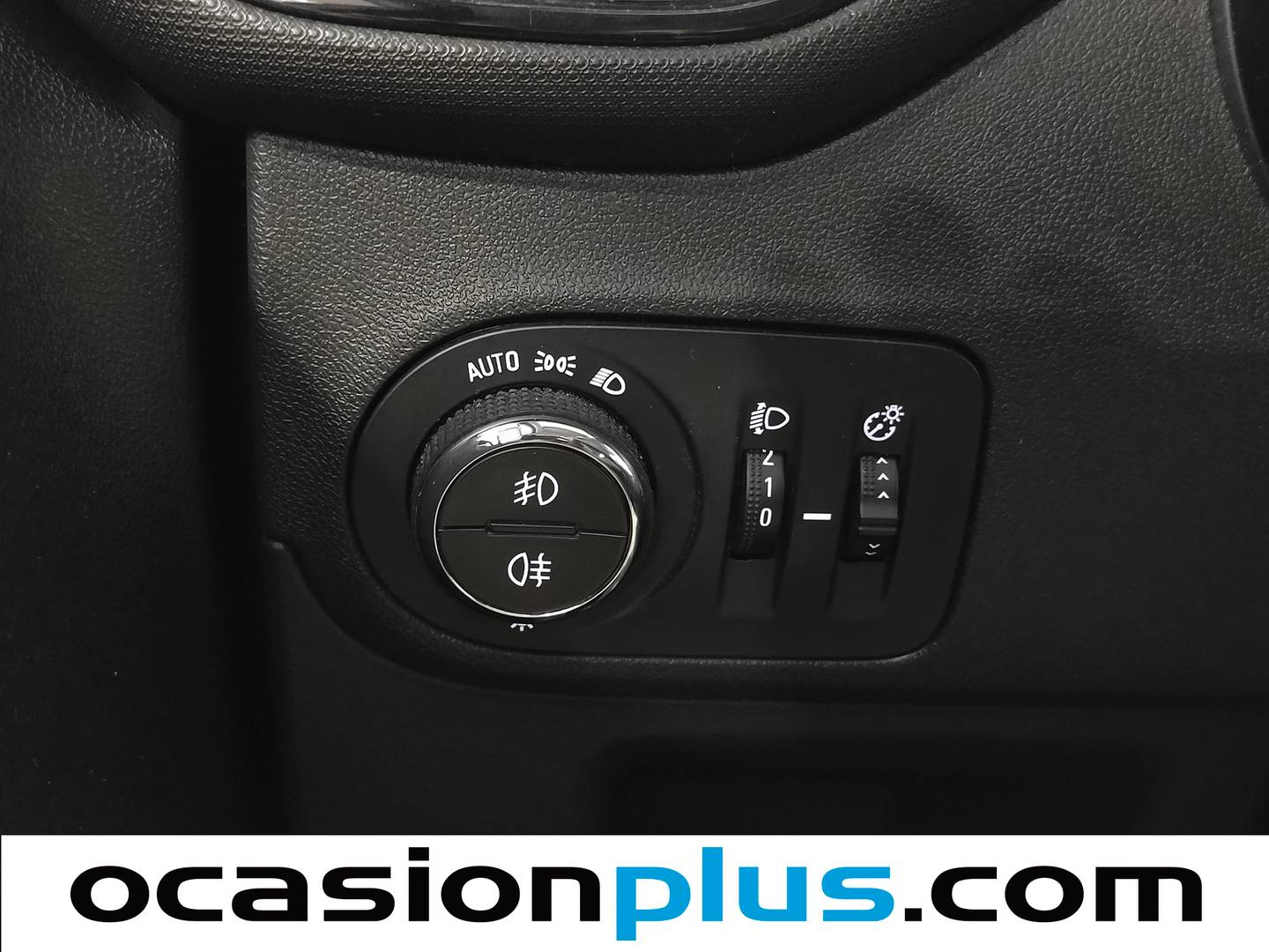 Opel Crossland X Opel Crossland X 1.2 S&S Design Line 120 Aniversario (110 CV) de ocasión