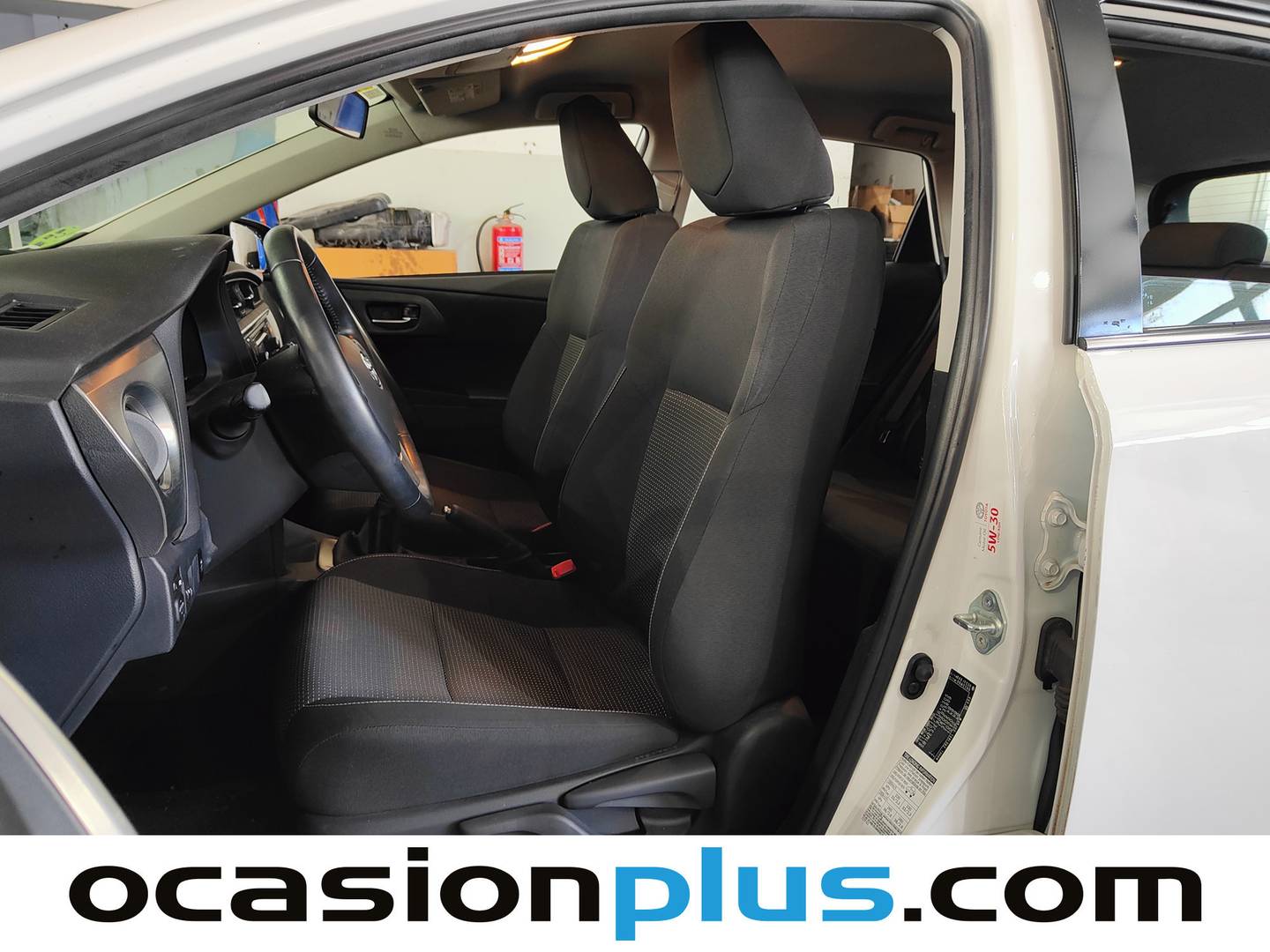 Foto asientos delanteros Toyota Auris Toyota Auris 130 Active (132 CV)