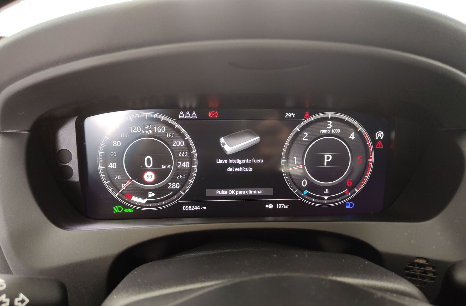 Jaguar F-Pace 2.0L i4D Pure AWD - foto 23