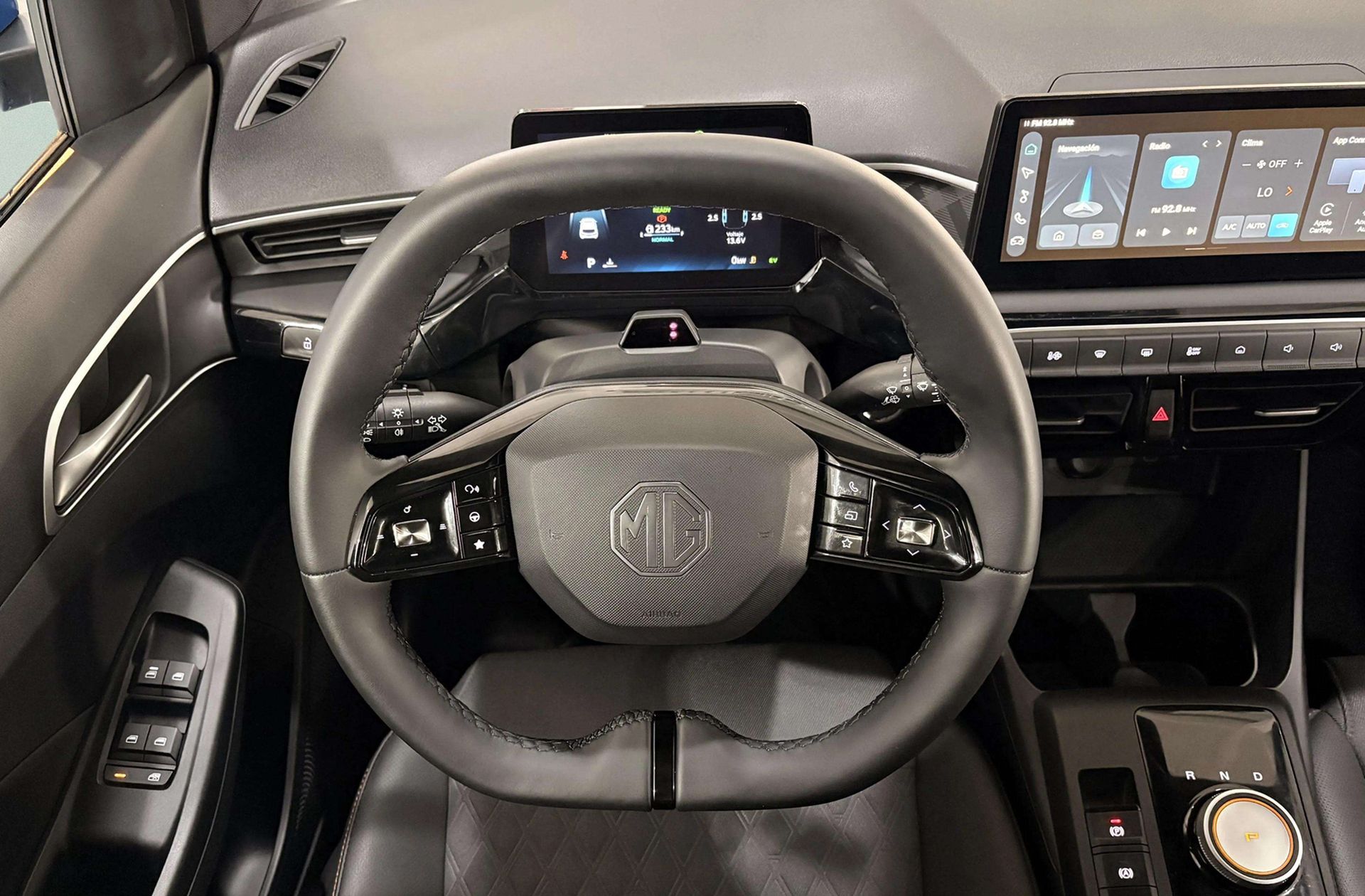 MG MG3 Hybrid+ Luxury - foto 23