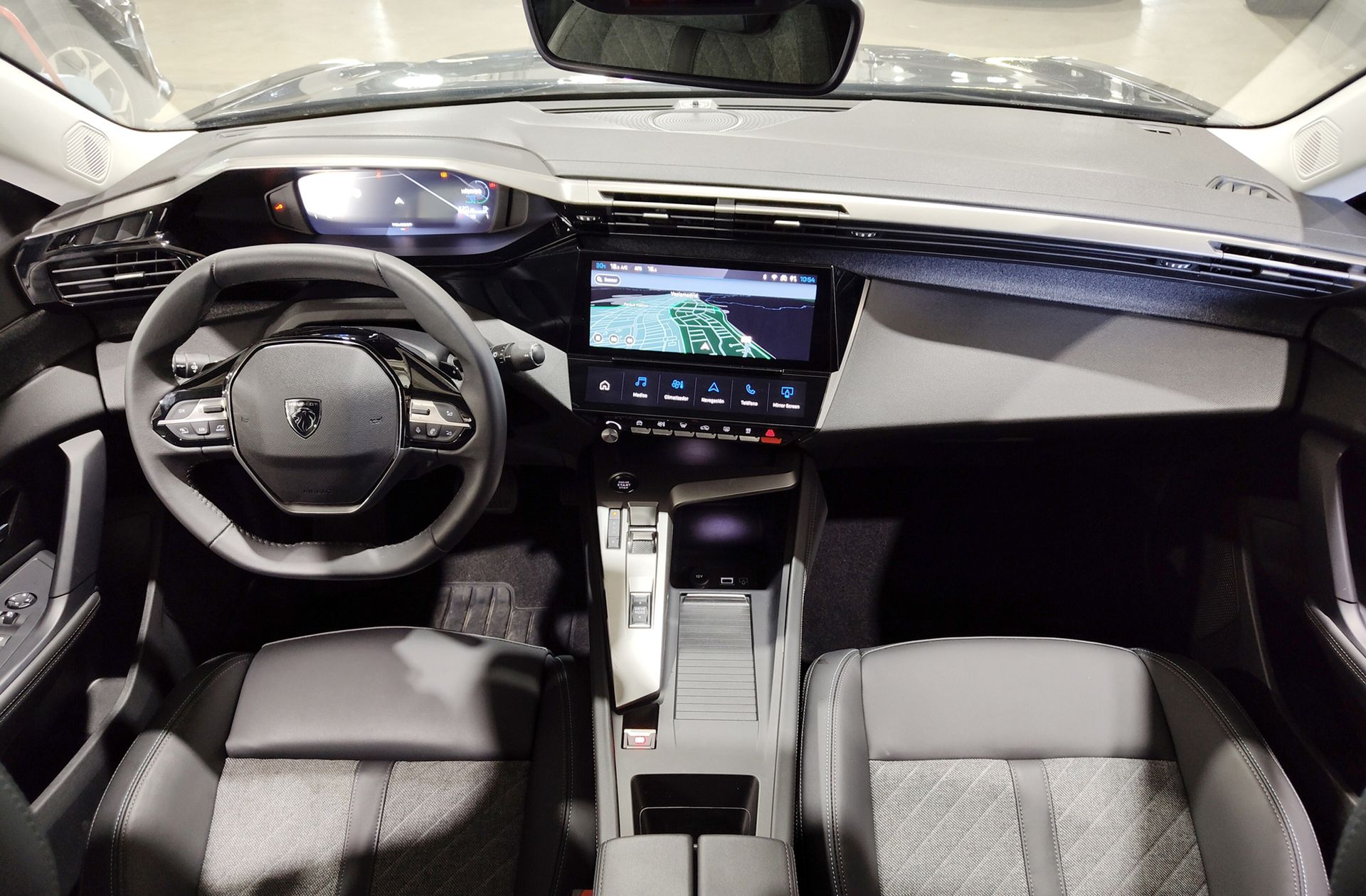 Peugeot 408 Allure PHEV 180 e-EAT8 - foto 6