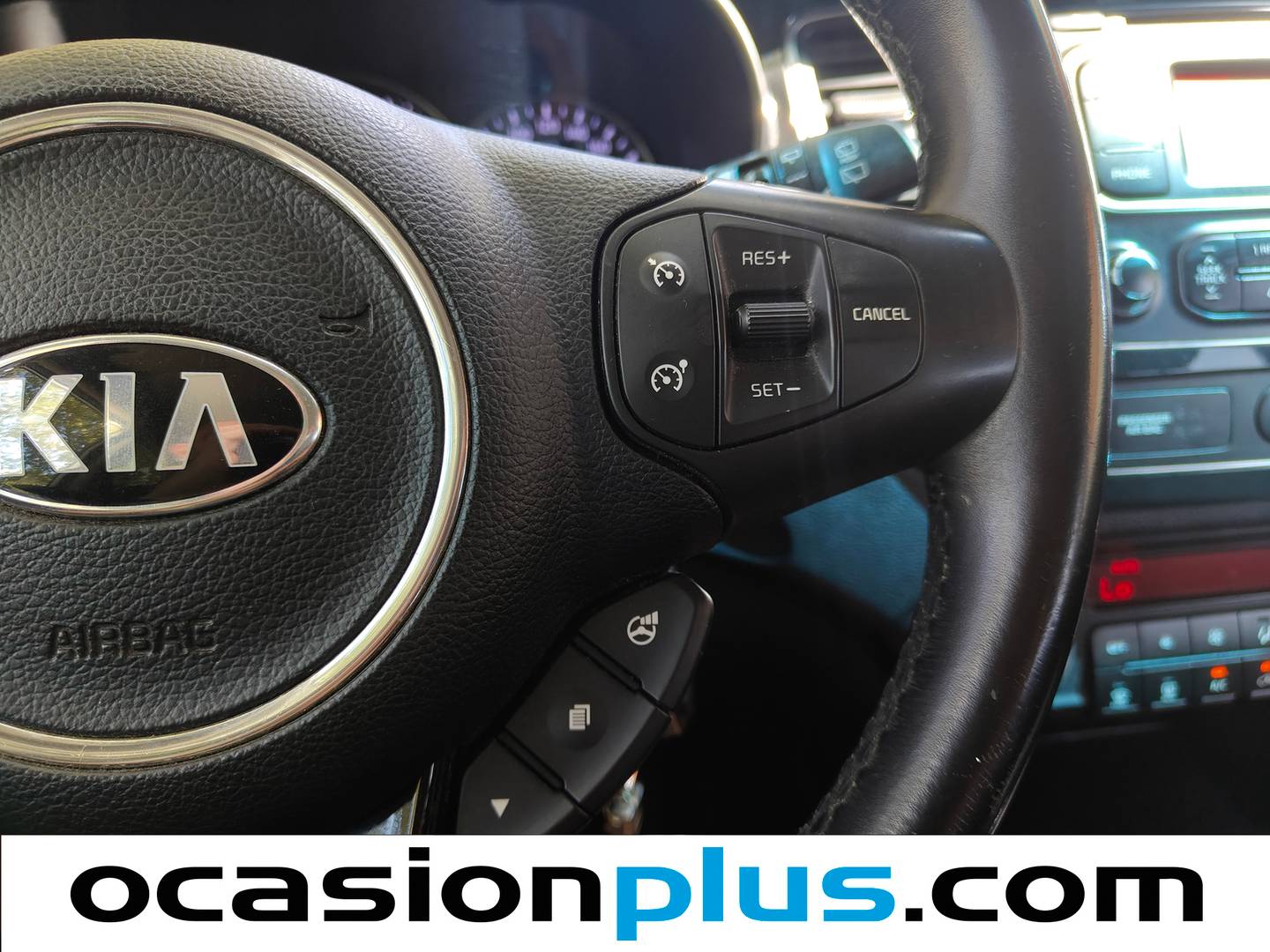 Equipamiento del KIA Carens KIA Carens 1.6 GDi Drive (135 CV)
