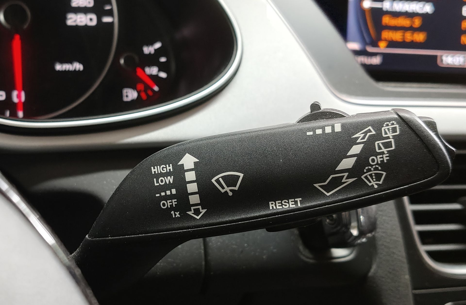 Audi A4 Avant Avant S line 2.0 TDI clean diesel multitronic - foto 28