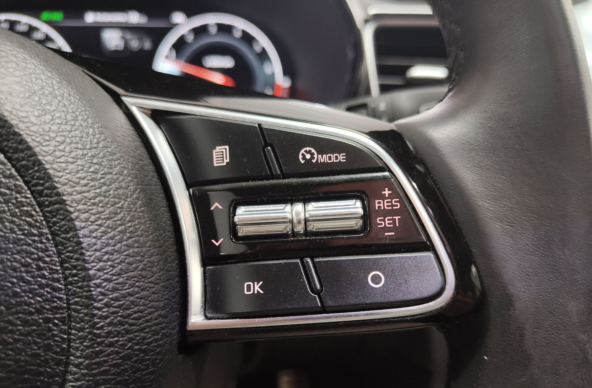Kia XCeed 1.5 MHEV iMT Emotion - foto 30
