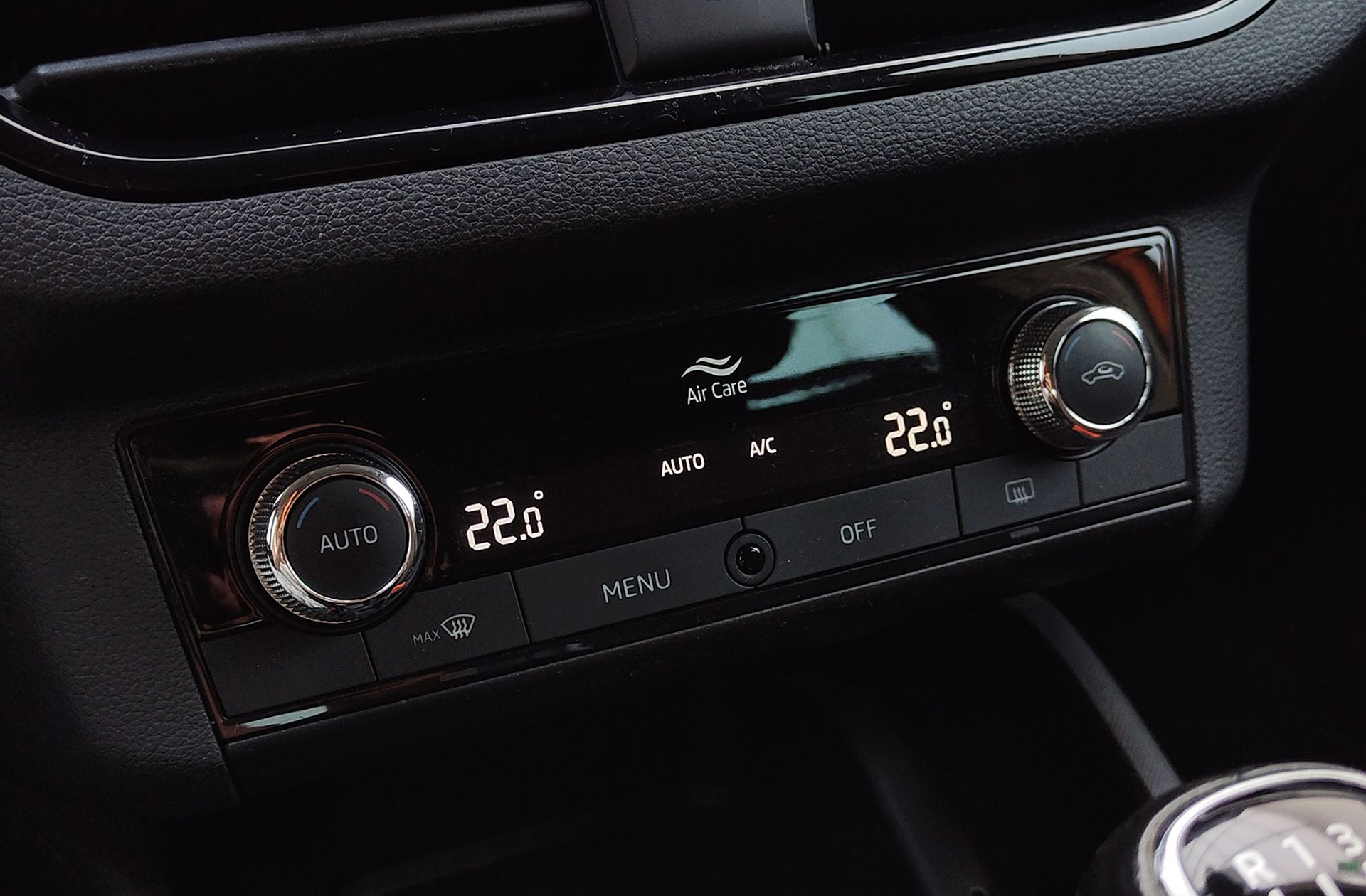 Škoda Kamiq 1.0 TSI Emotion - foto 34