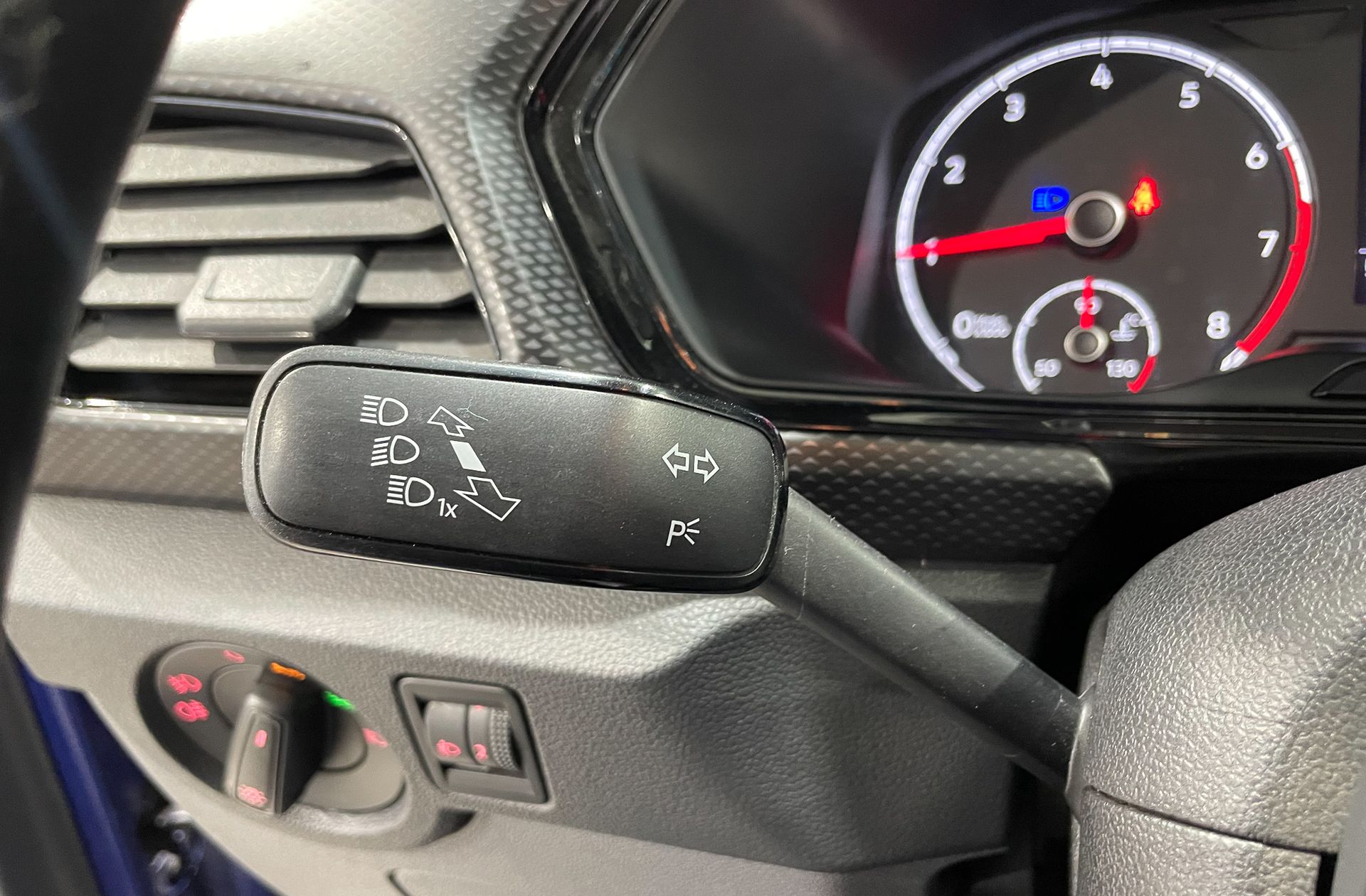 Volkswagen T-Cross Advance 1.0 TSI - foto 23