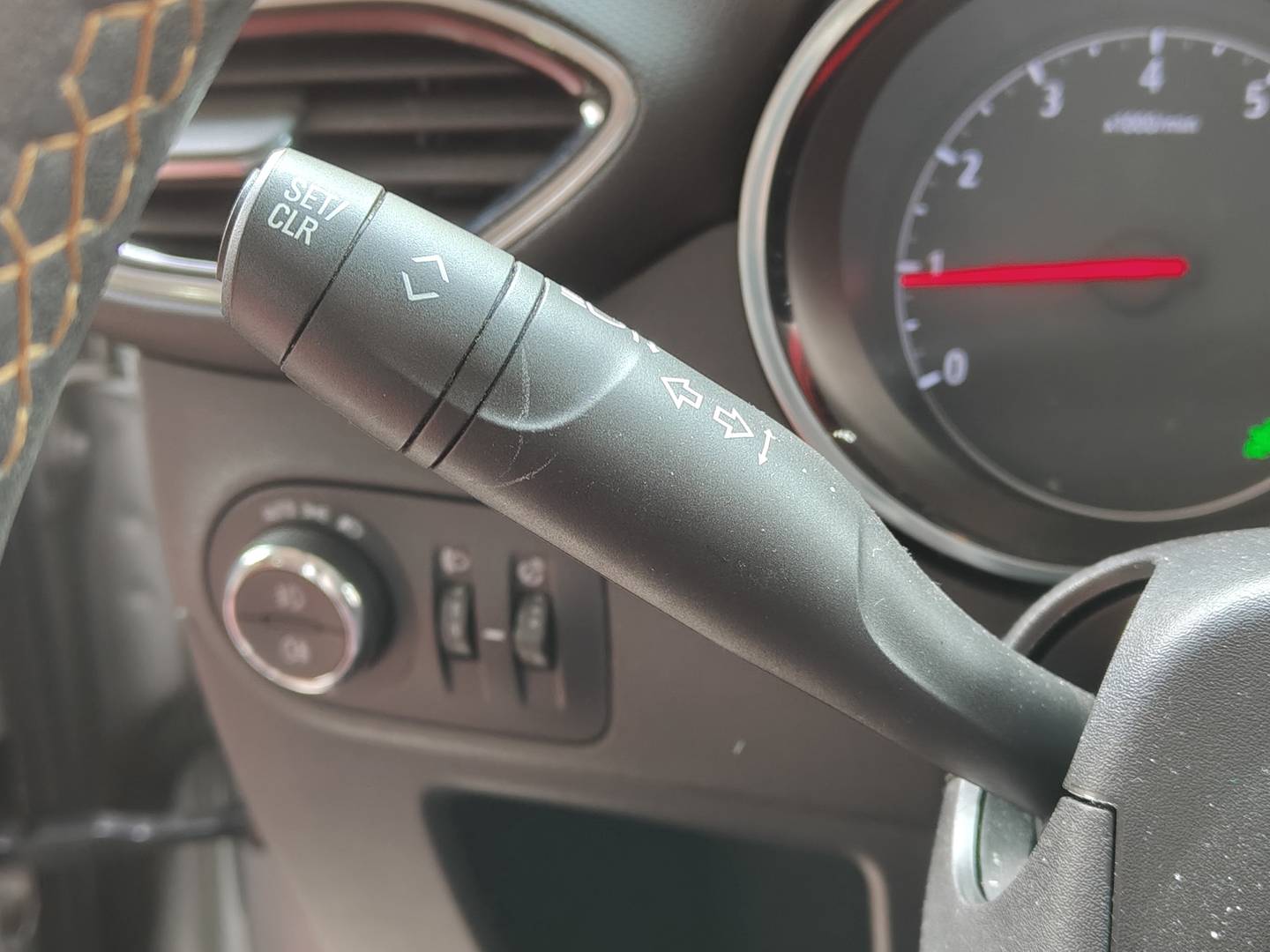 Foto Opel Crossland X Opel Crossland X 1.2 S&S Innovation (110 CV)