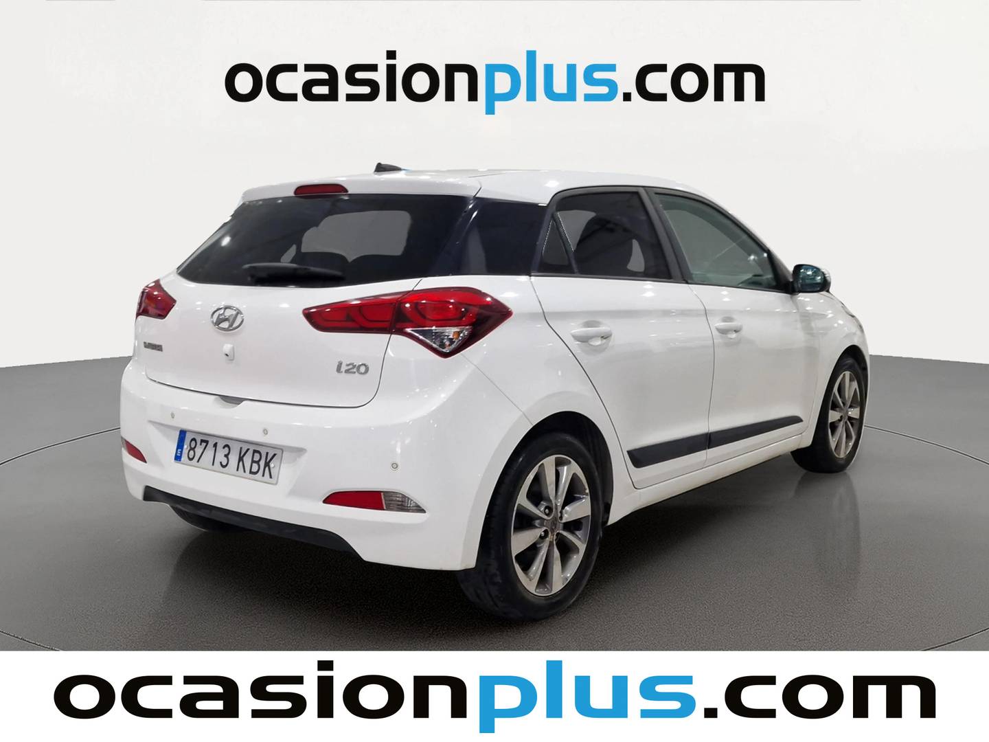 Foto trasera Hyundai i20 Hyundai i20 1.2 MPI Elegant Nav (84 CV) derecha
