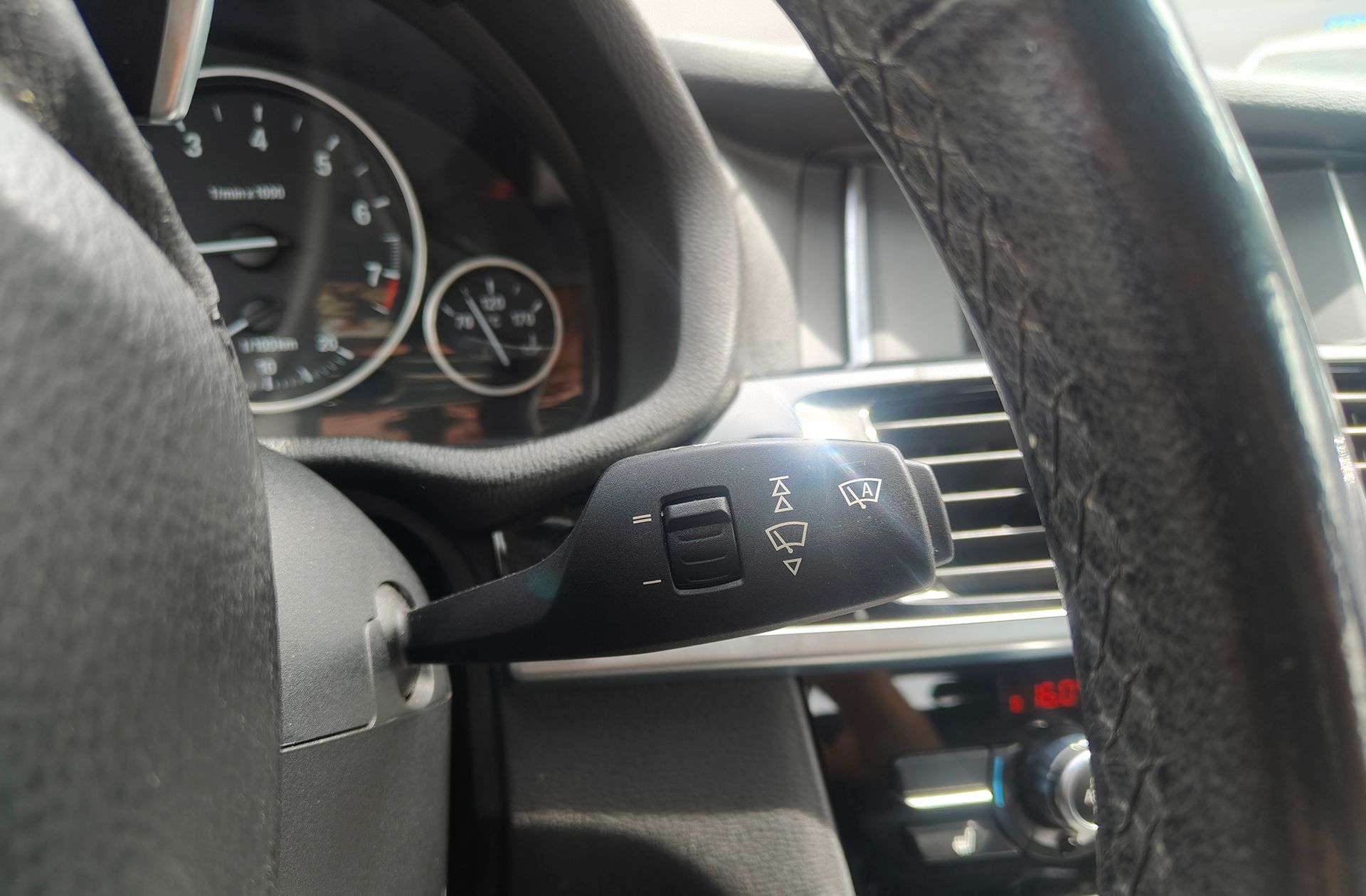 BMW X4 xDrive20i - foto 32