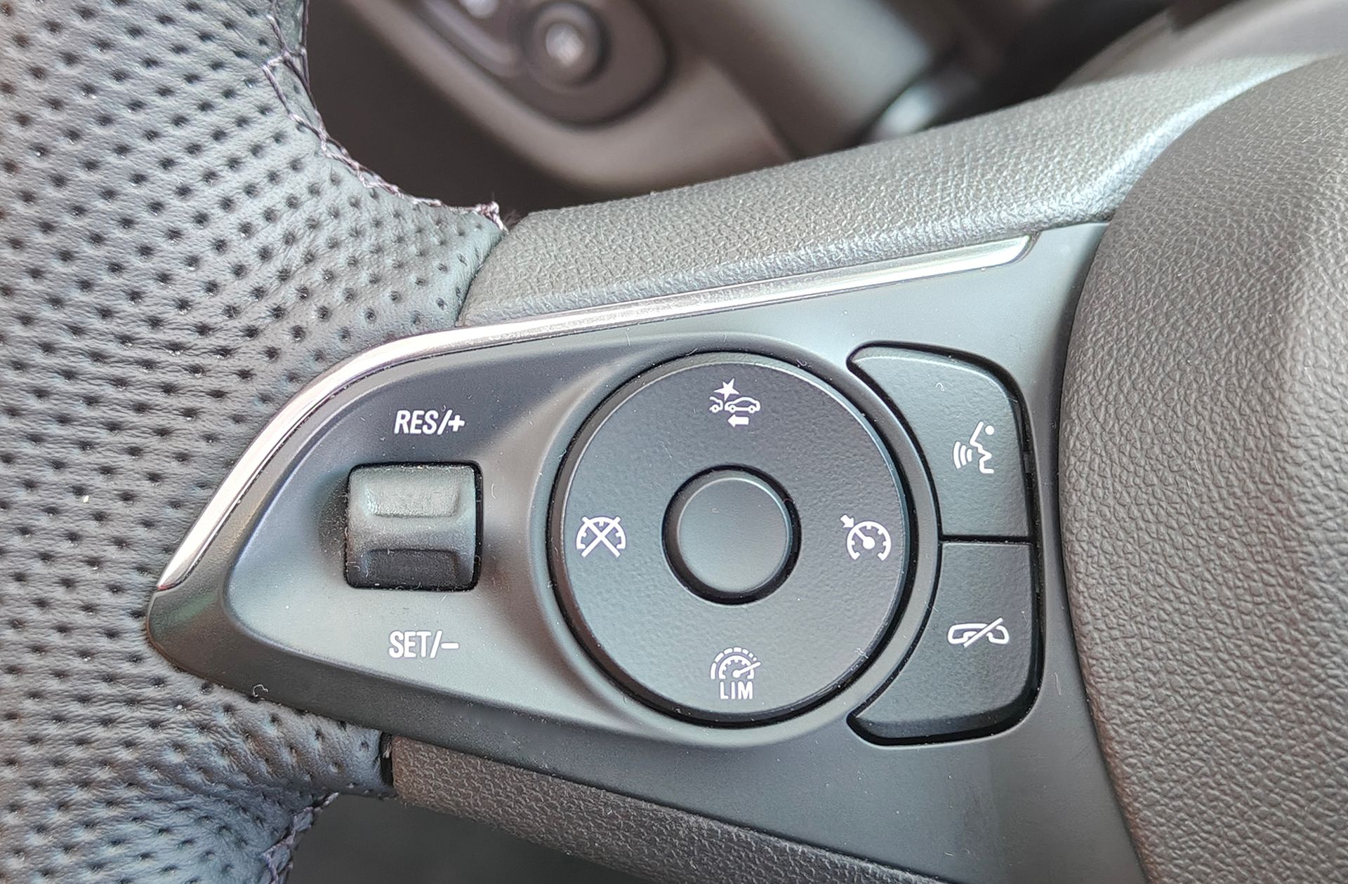 Opel Insignia 1.5 Turbo XFT Innovation - foto 32