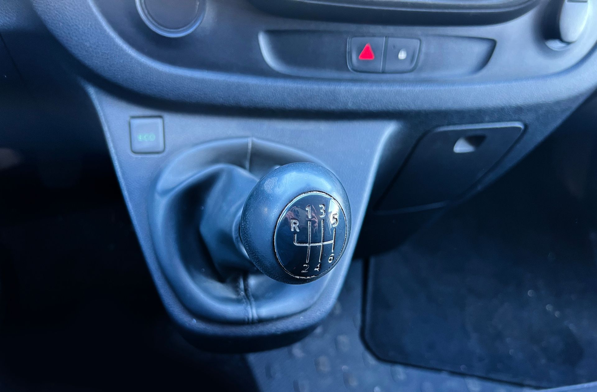 Renault Trafic Combi Mixto Largo N1 Energy dCi 6 plazas - foto 5