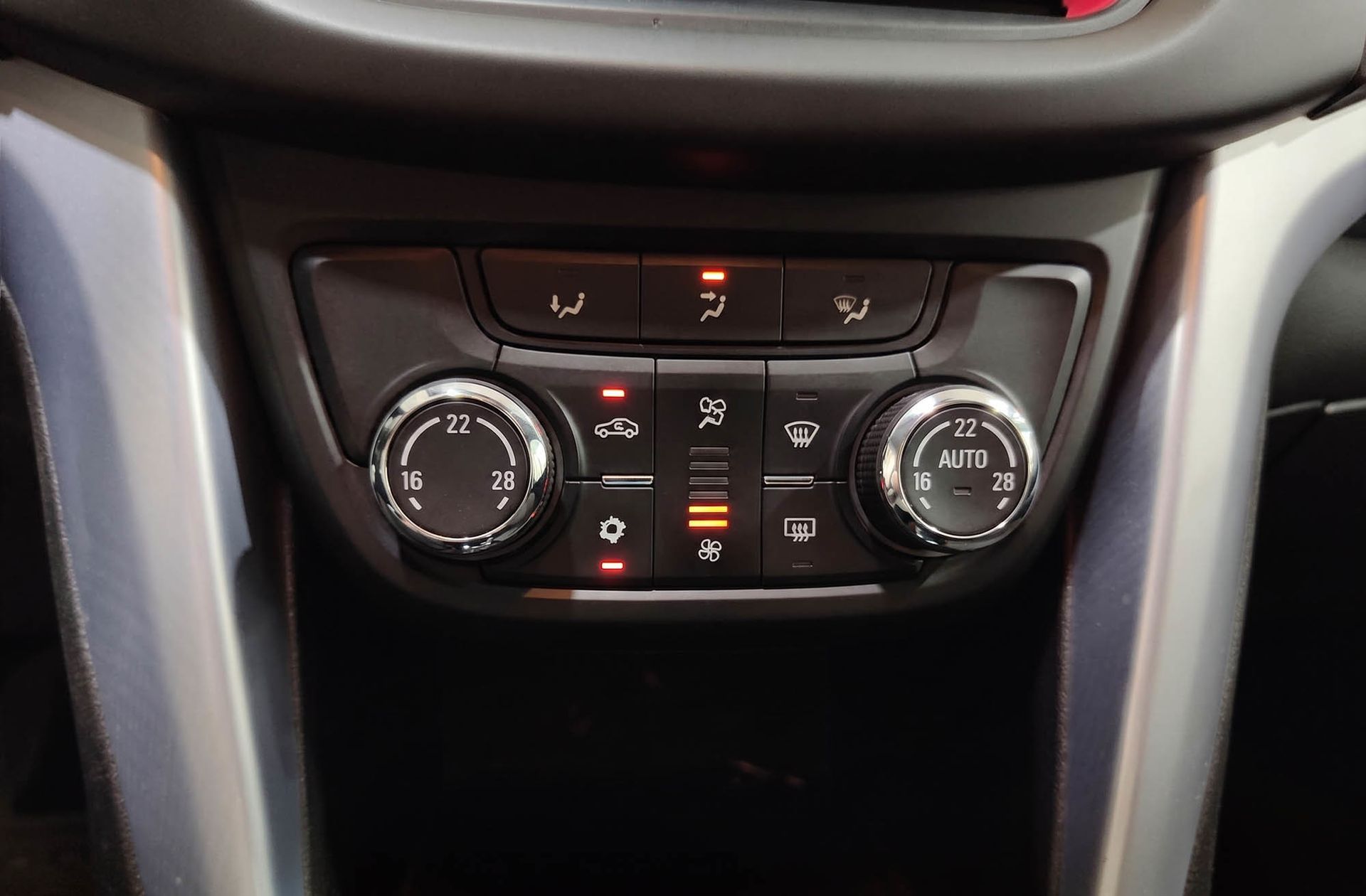 Opel Zafira 1.6 CDTi Expression 7 plazas - foto 27