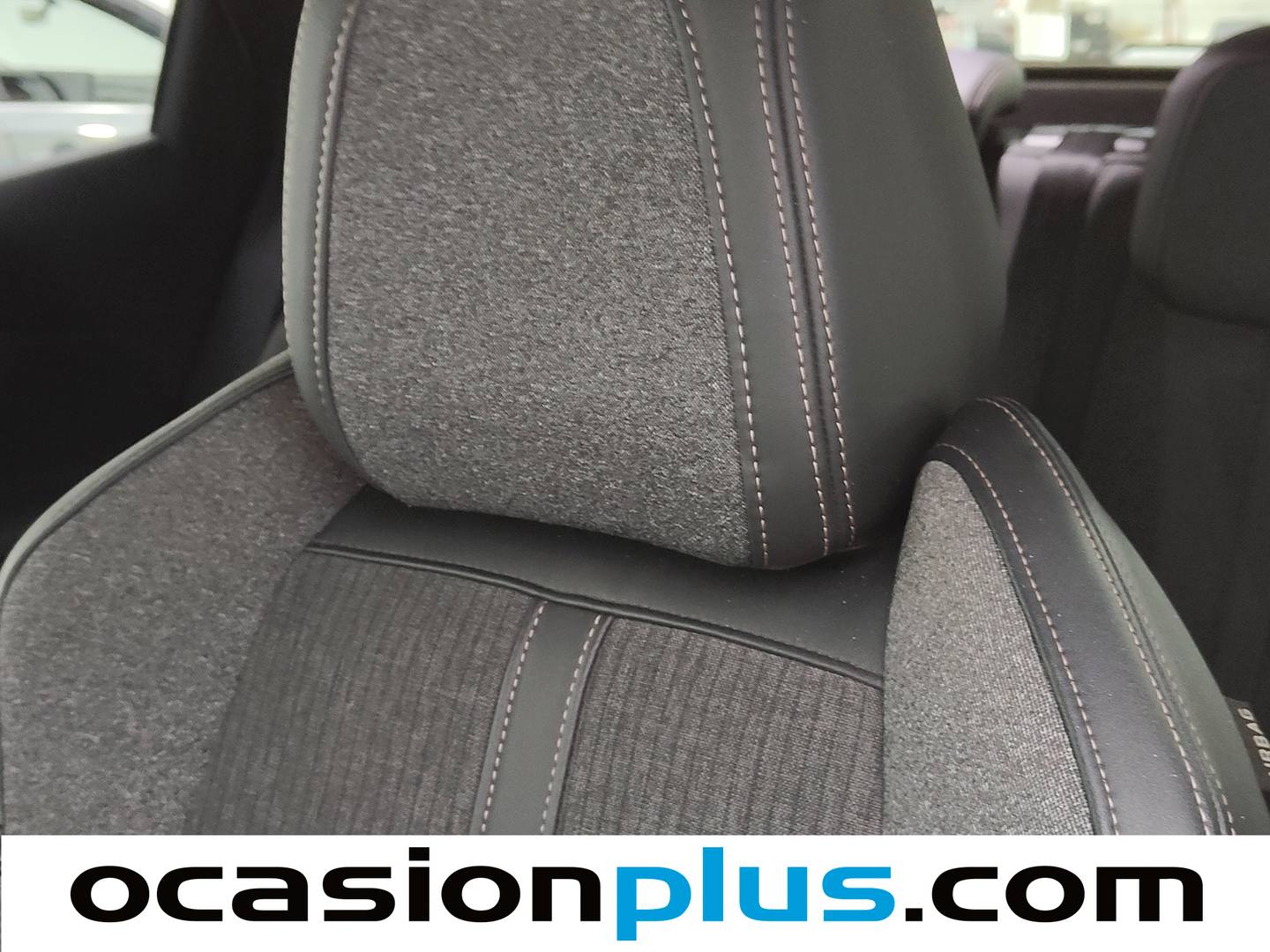 Extras y acabados del Peugeot 3008 Peugeot 3008 PureTech 130 S&S GT Line EAT8 (130 CV)