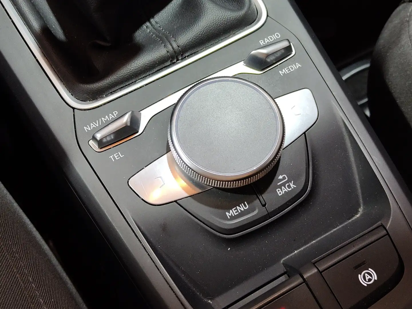 Foto Audi Q2 Audi Q2 Advanced 30 TDI 85 kW (116 CV)