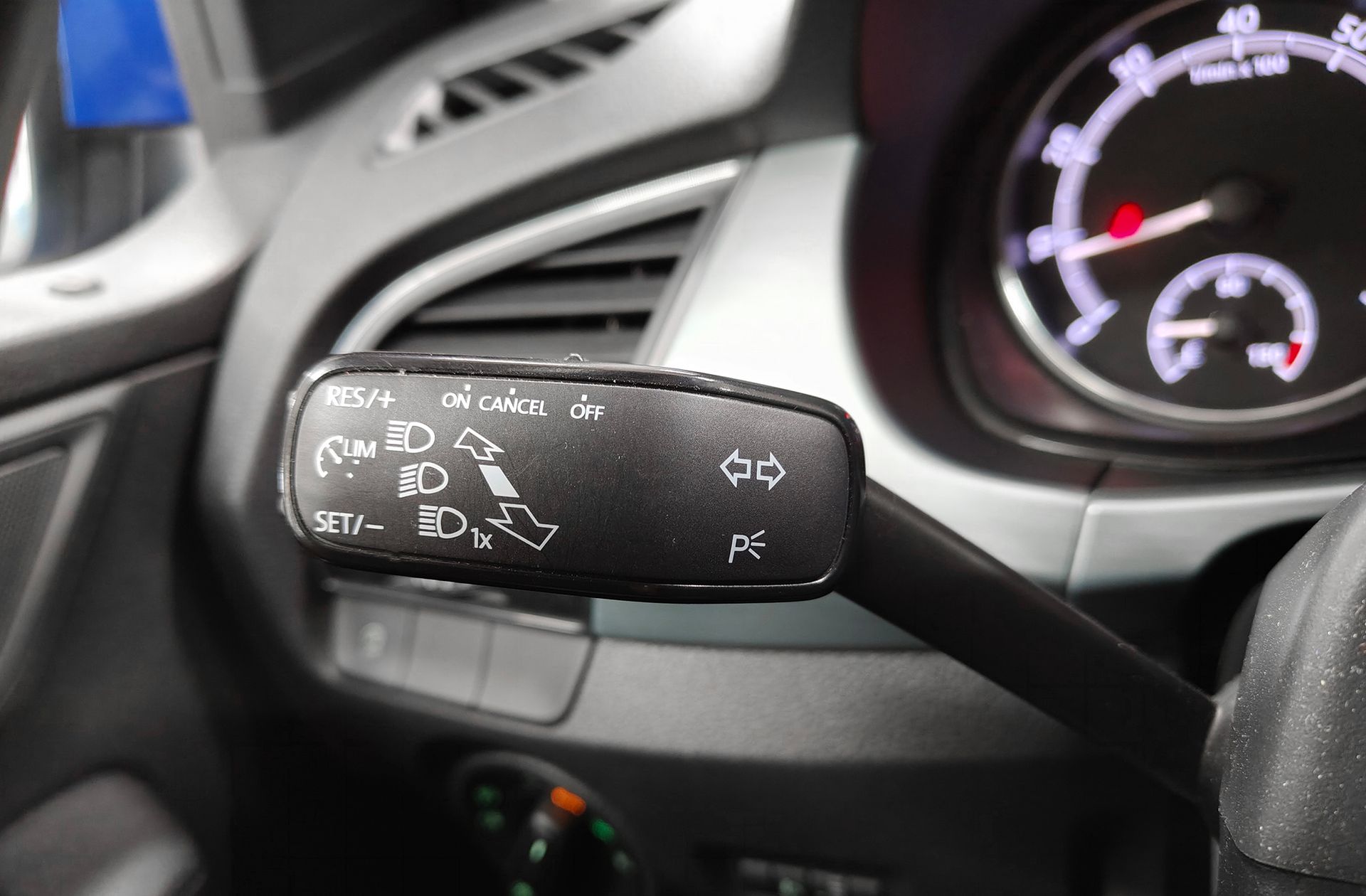 Škoda Fabia 1.0 MPI Like - foto 26