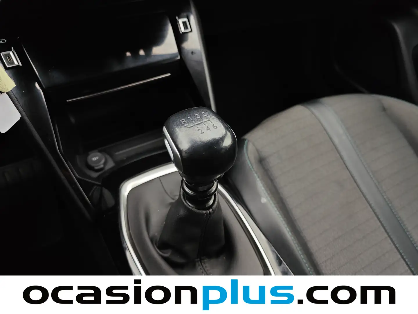 Foto Peugeot 2008 Peugeot 2008 PureTech 100 S&S Allure (100 CV)