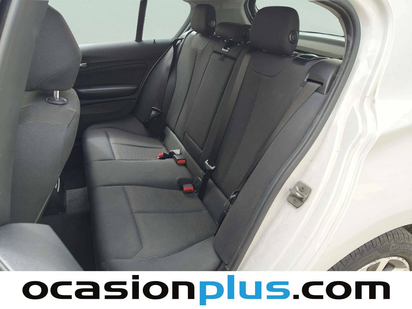 Foto asientos traseros BMW Serie 1 BMW Serie 1 118i (136 CV)