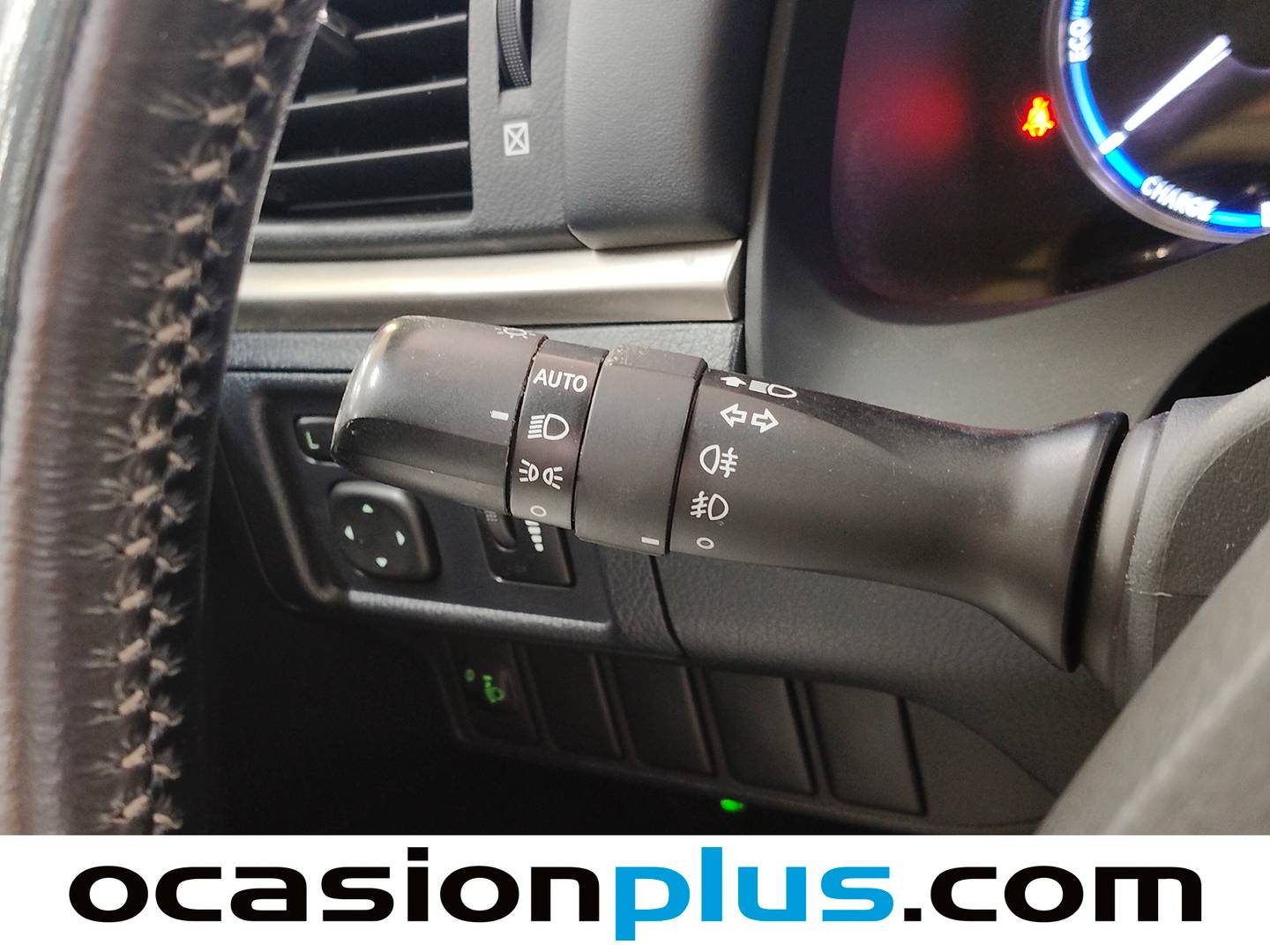 Lexus CT Lexus CT 200h Executive + Navibox (136 CV) de segunda mano