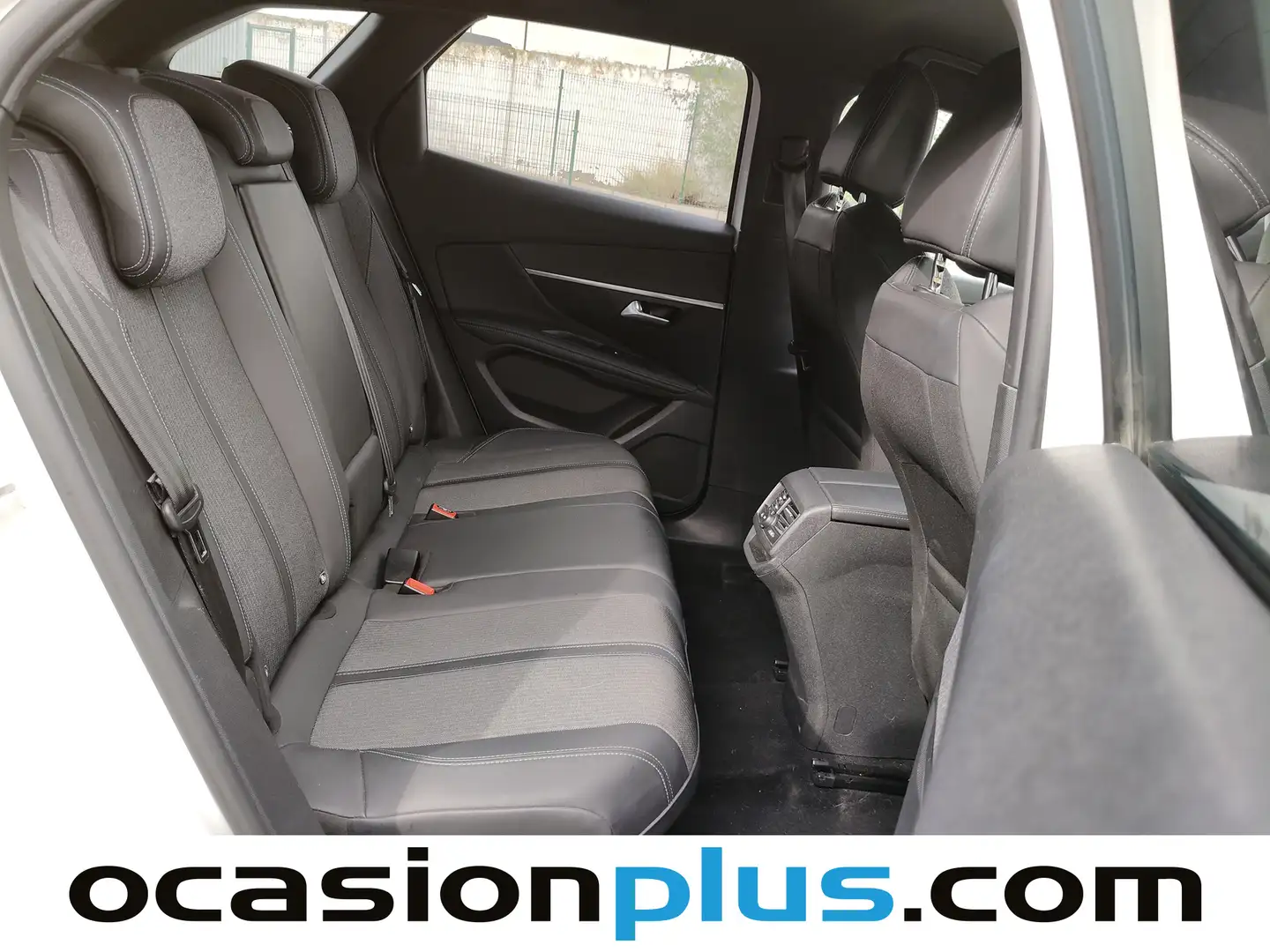 Foto Peugeot 3008 Peugeot 3008 PureTech 130 S&S Allure Pack  (130 CV)