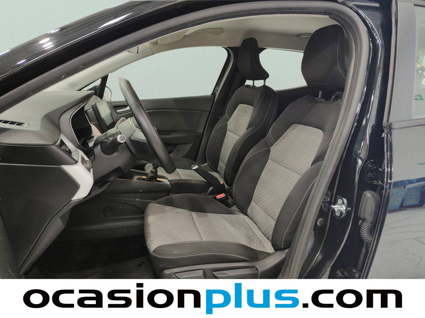 Foto asientos delanteros Renault Clio Renault Clio SL Limited TCe (90 CV)