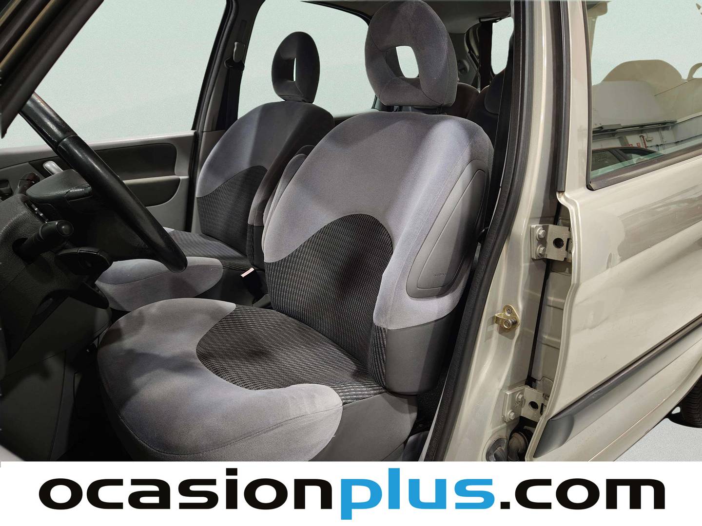 Foto asientos delanteros Citroën Xsara Picasso Citroën Xsara Picasso 1.6 SX Top (110 CV)