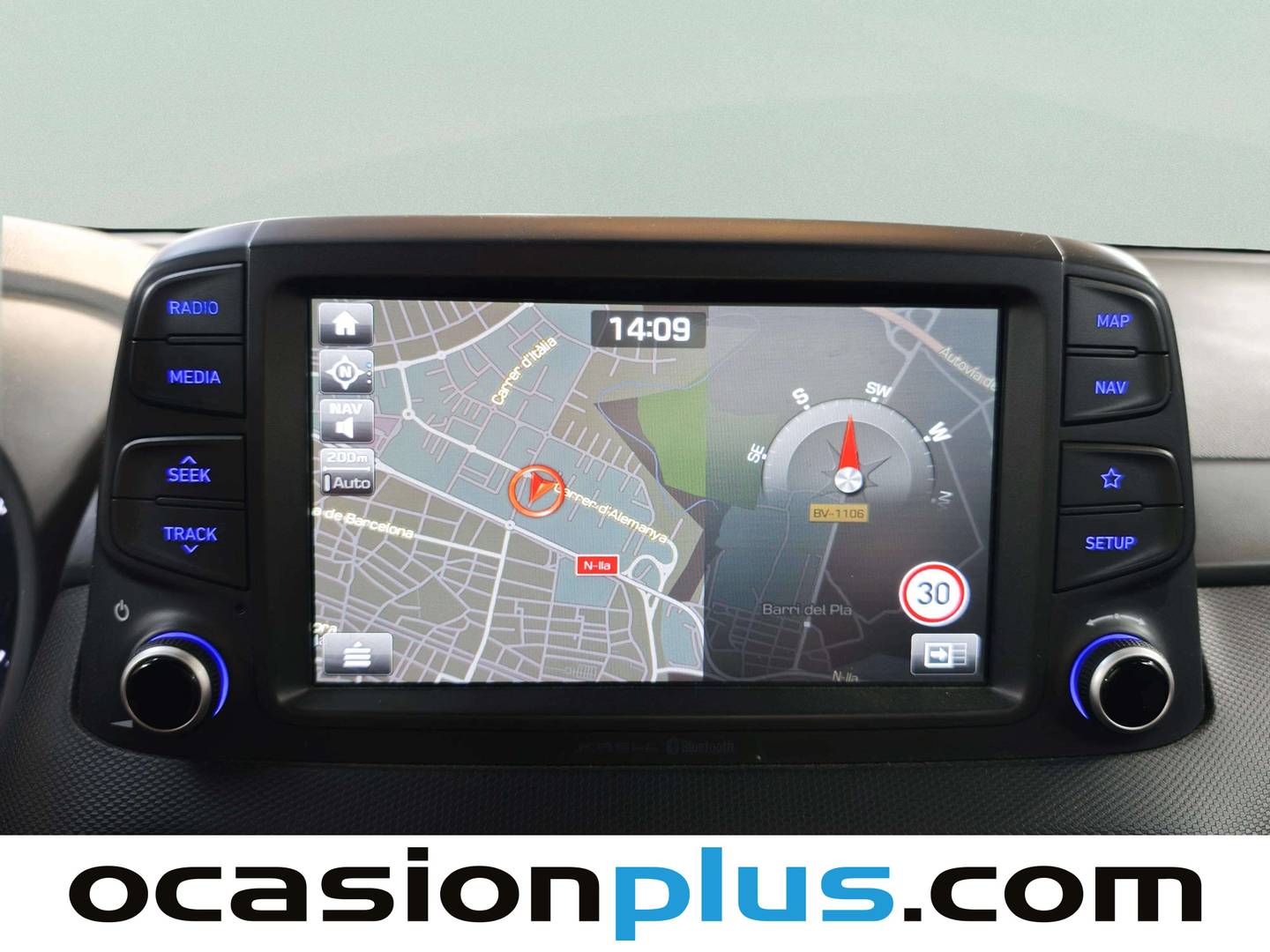 Extras y acabados del Hyundai Kona Hyundai Kona 1.0 TGDi Tecno Red 4x2 (120 CV)