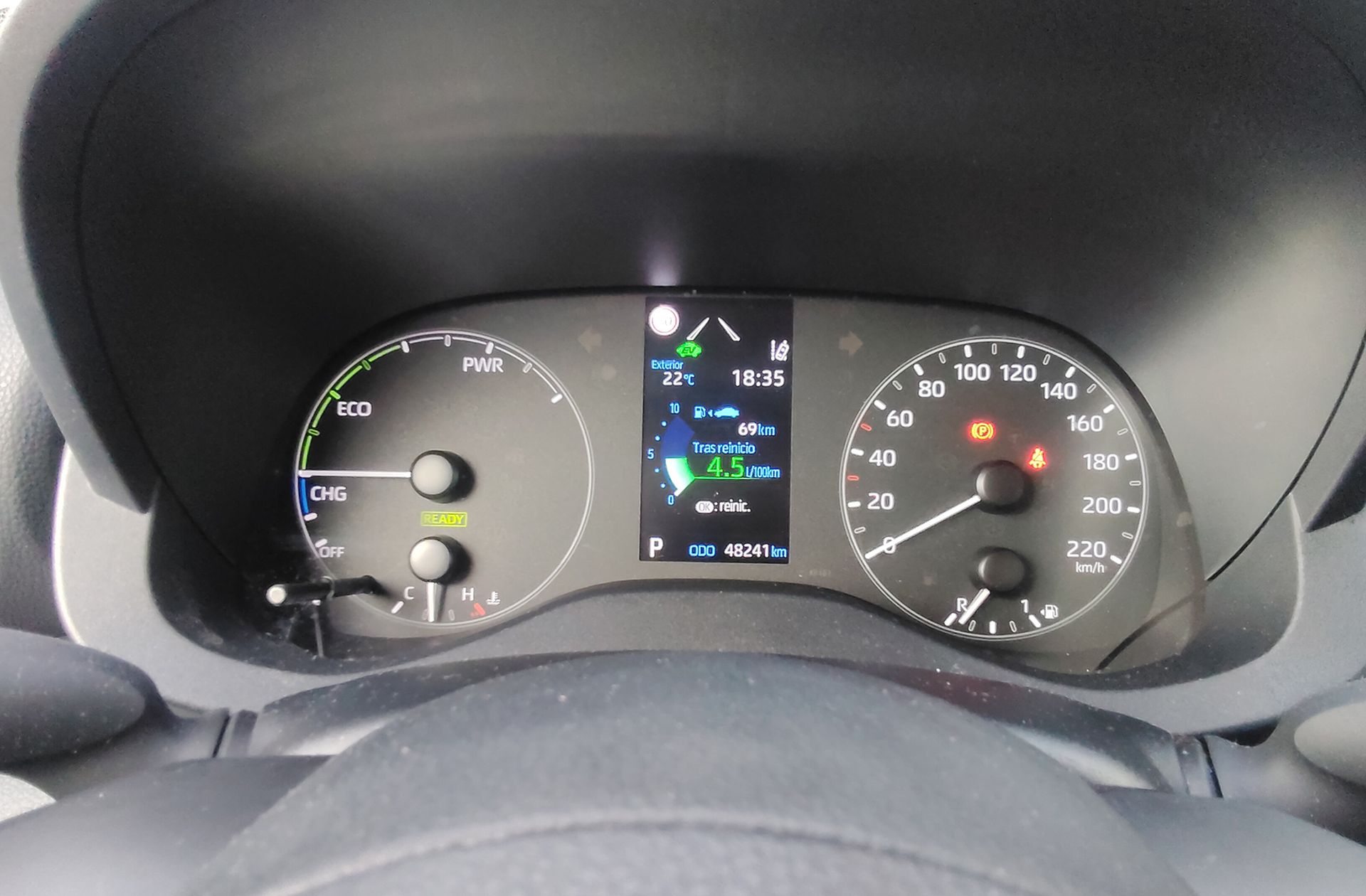 Toyota Yaris 120H Active Plus - foto 18