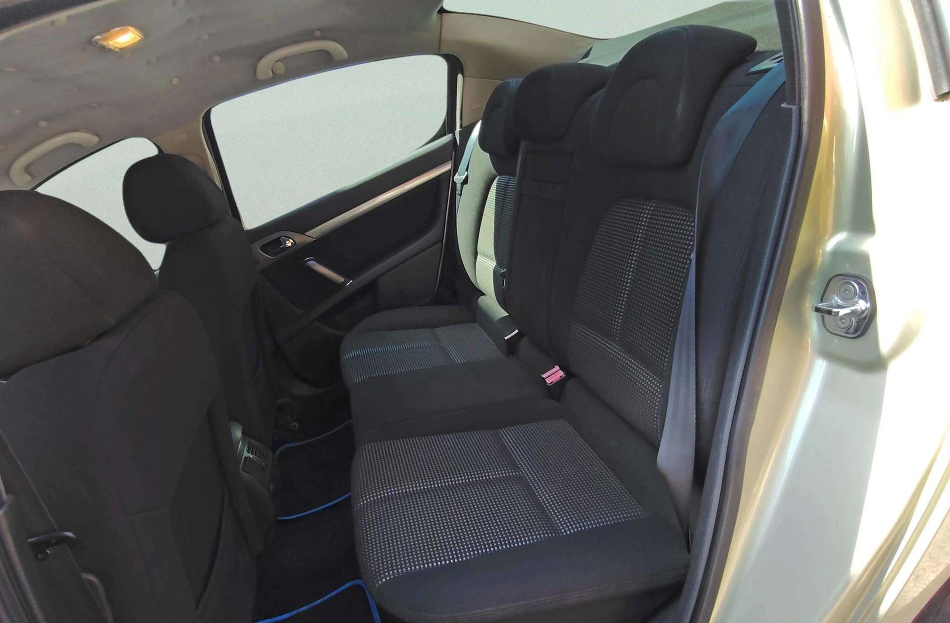 Peugeot 407 2.0 HDi ST Sport - foto 9