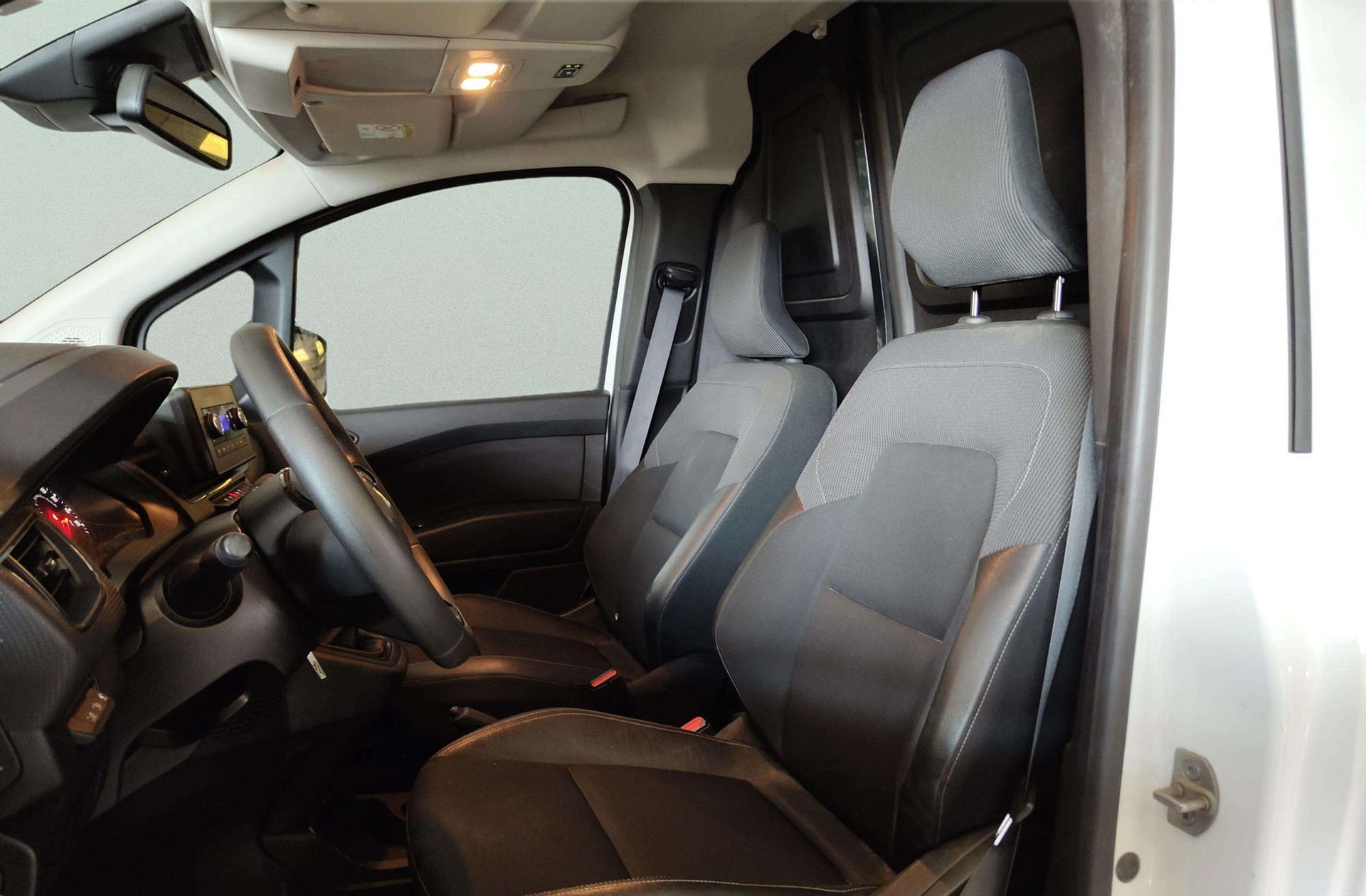 Renault Kangoo Furgon dCi Blue L1 - foto 8
