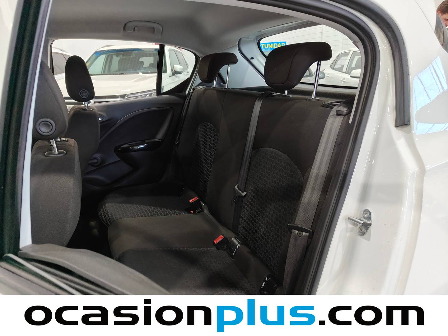 Foto asientos traseros Opel Corsa Opel Corsa 1.4 Expression  (90 CV)