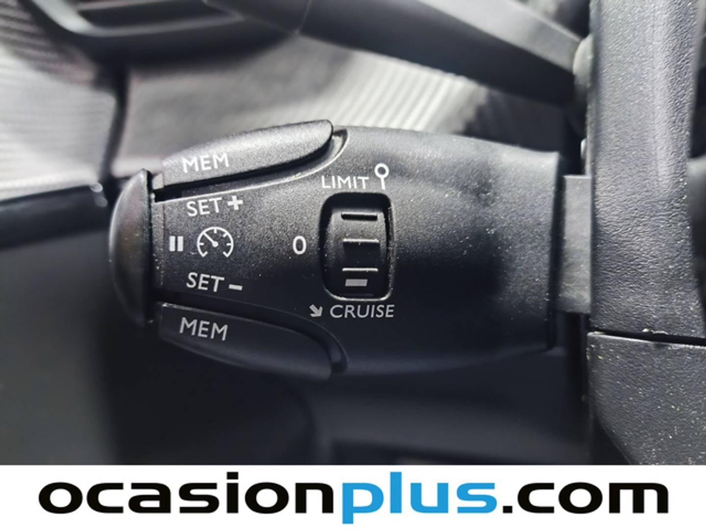 Acabados Peugeot 208 Peugeot 208 BlueHDi 100 Allure (100 CV)