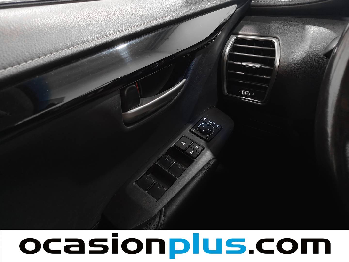 Lexus NX Lexus NX 300h Corporate 2WD + Navibox (197 CV) 2016