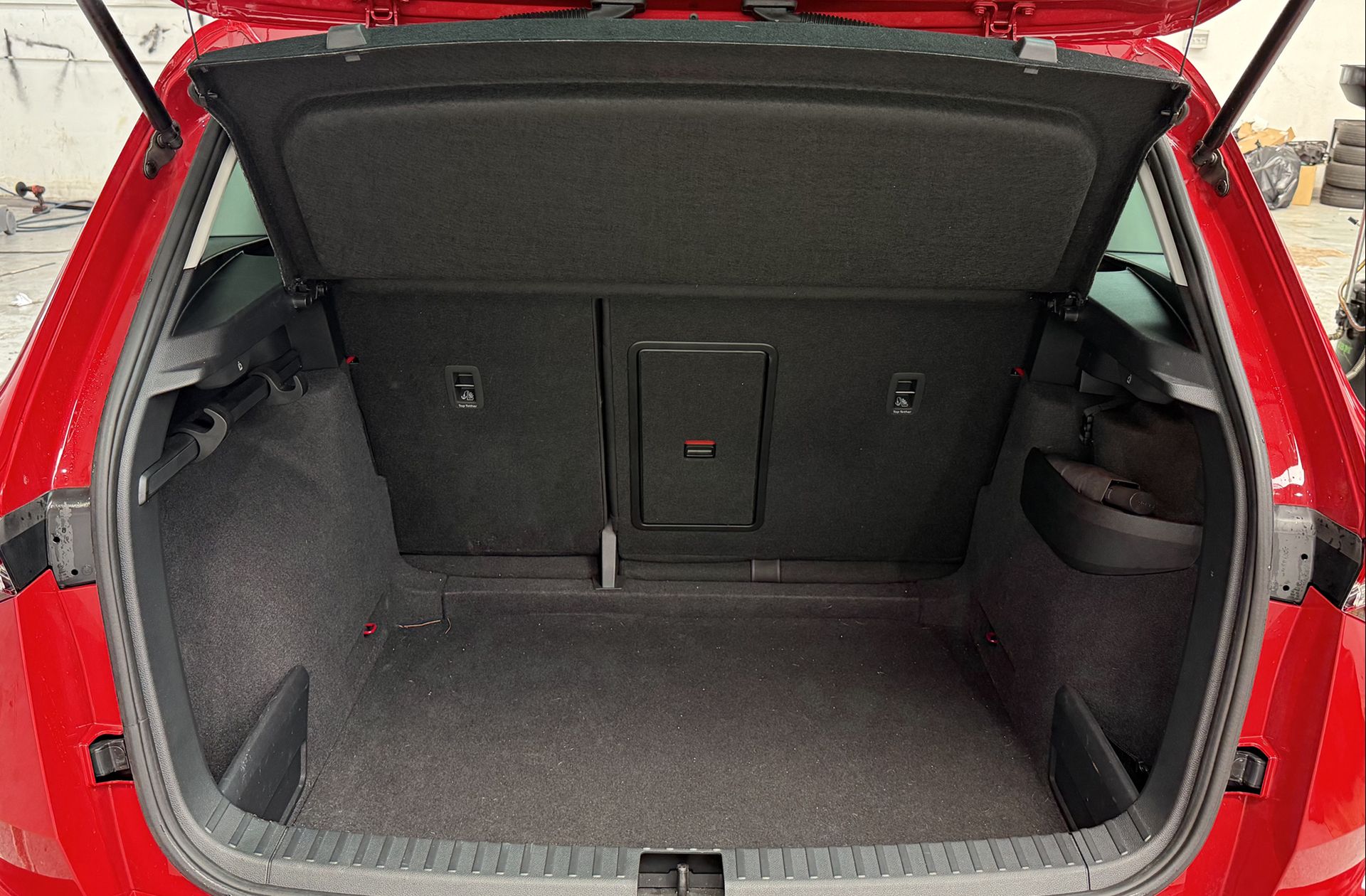 Škoda Karoq 1.0 TSI Selection - foto 15