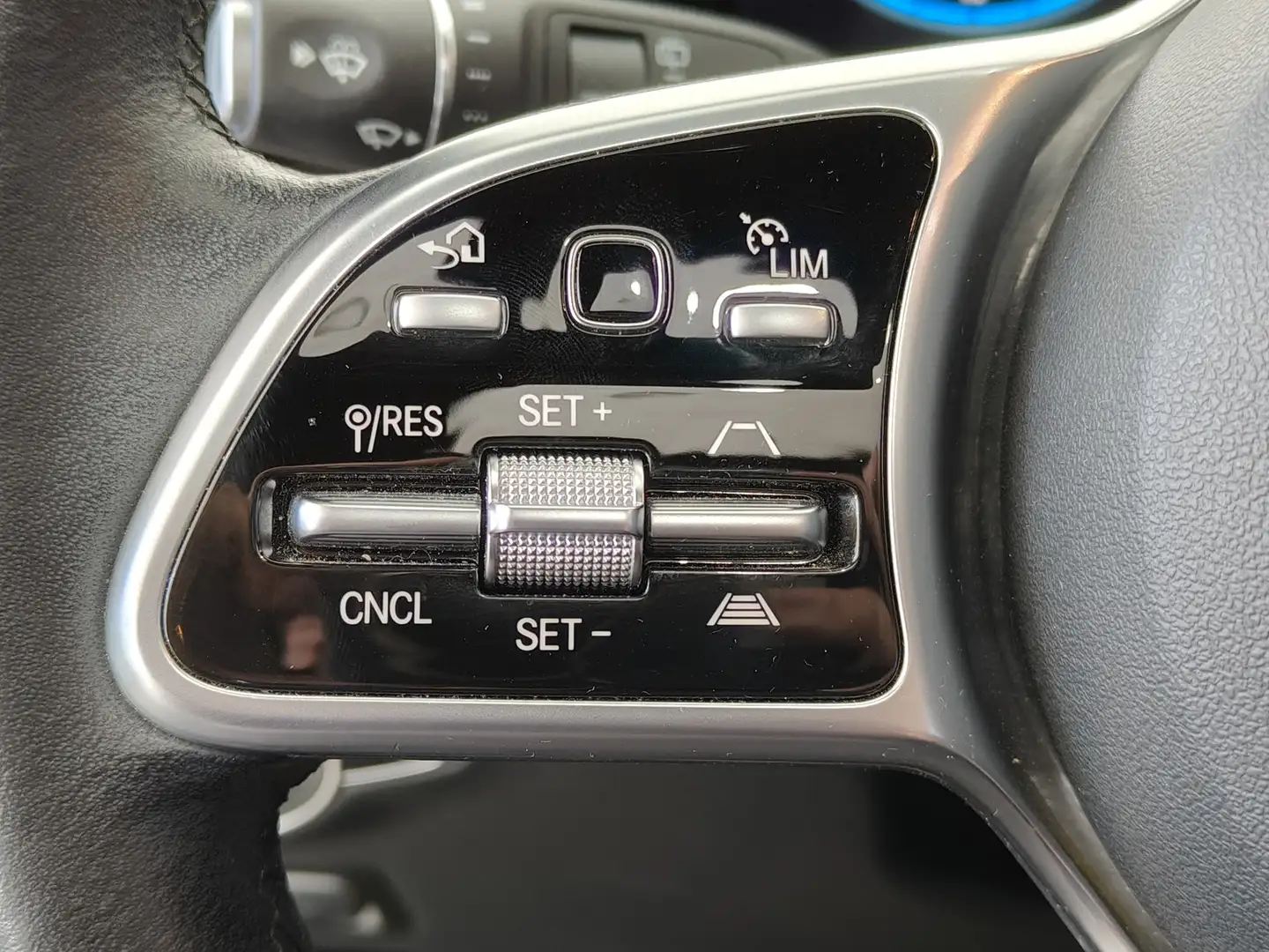 Foto Mercedes EQC Mercedes-Benz EQC SUV EQC SUV 400 4Matic (408 CV)