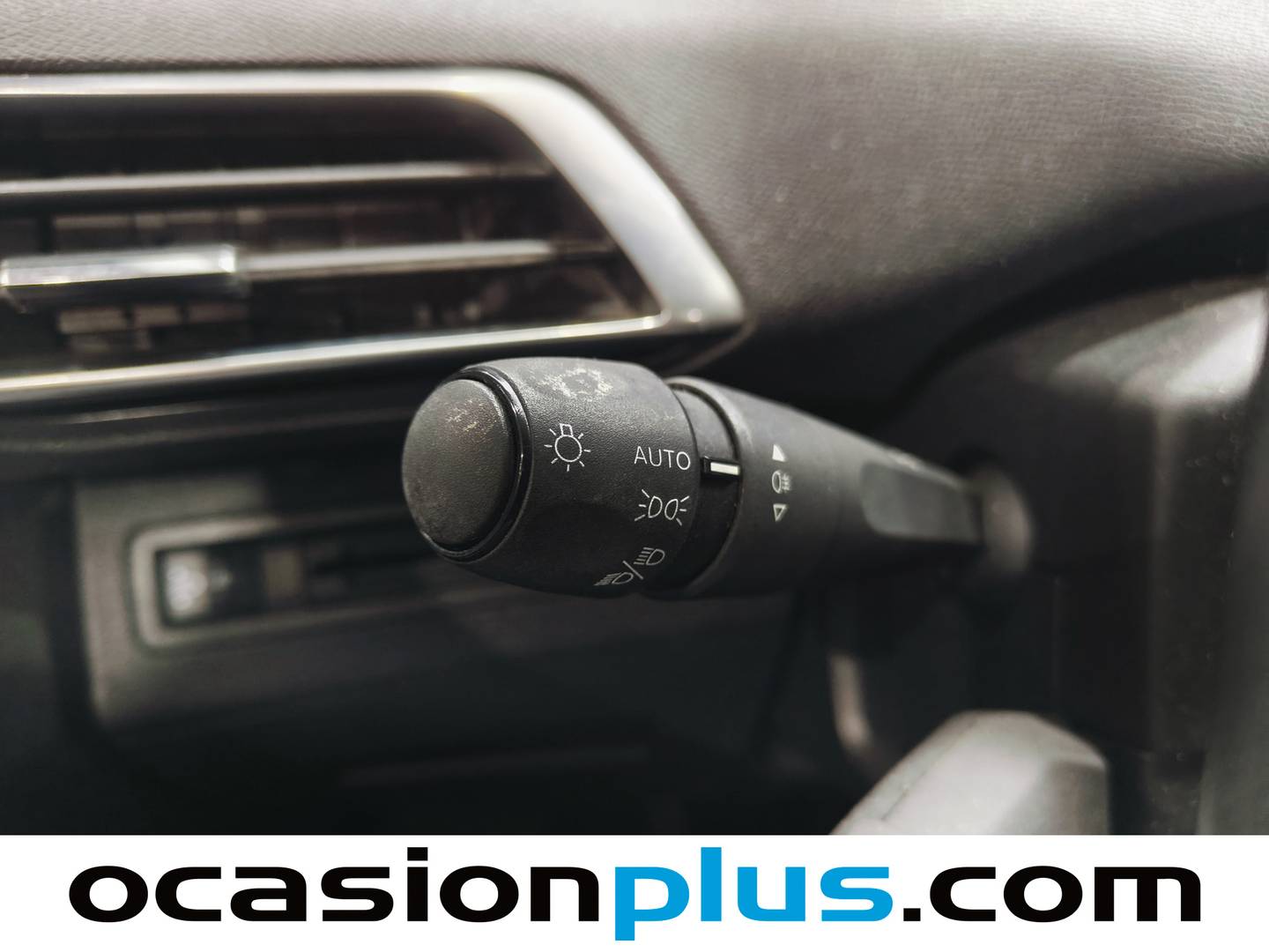 Foto Peugeot 3008 Peugeot 3008 BlueHDi 130 S&S Active Pack (130 CV)