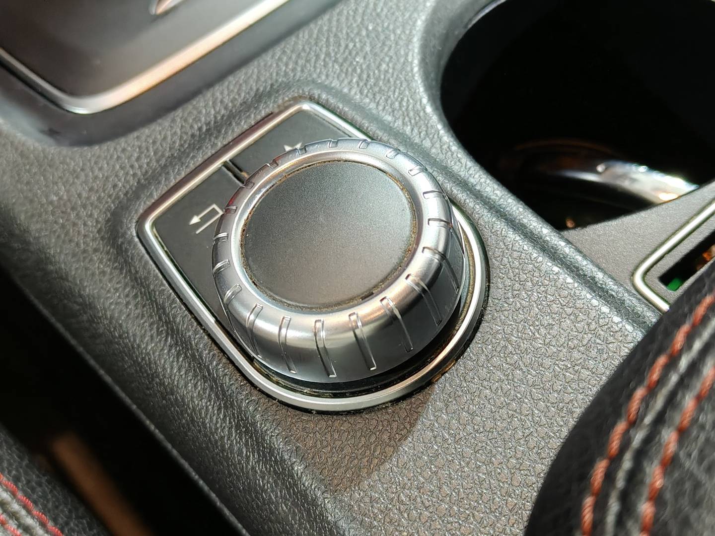 Foto Mercedes GLA Mercedes-Benz GLA 200 d Urban (136 CV) Pack AMG